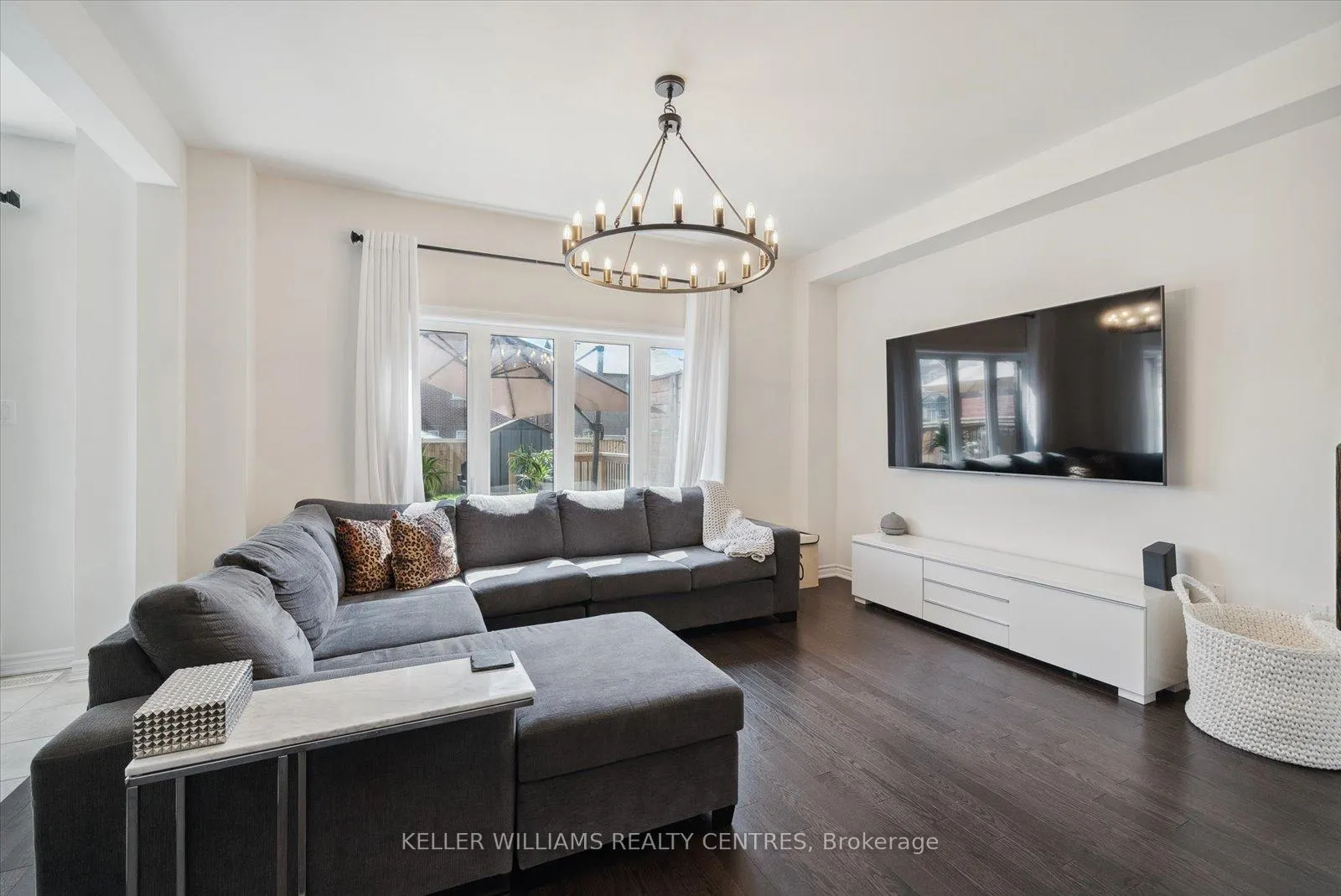 Photo 5 of 1001 Barton Way, Innisfil, Alcona — HOMEH