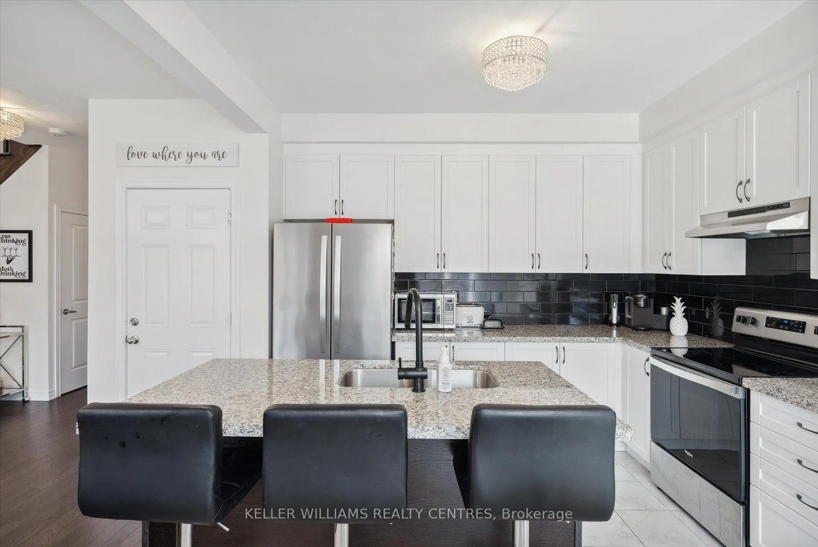 Photo 13 of 1001 Barton Way, Innisfil, Alcona — HOMEH