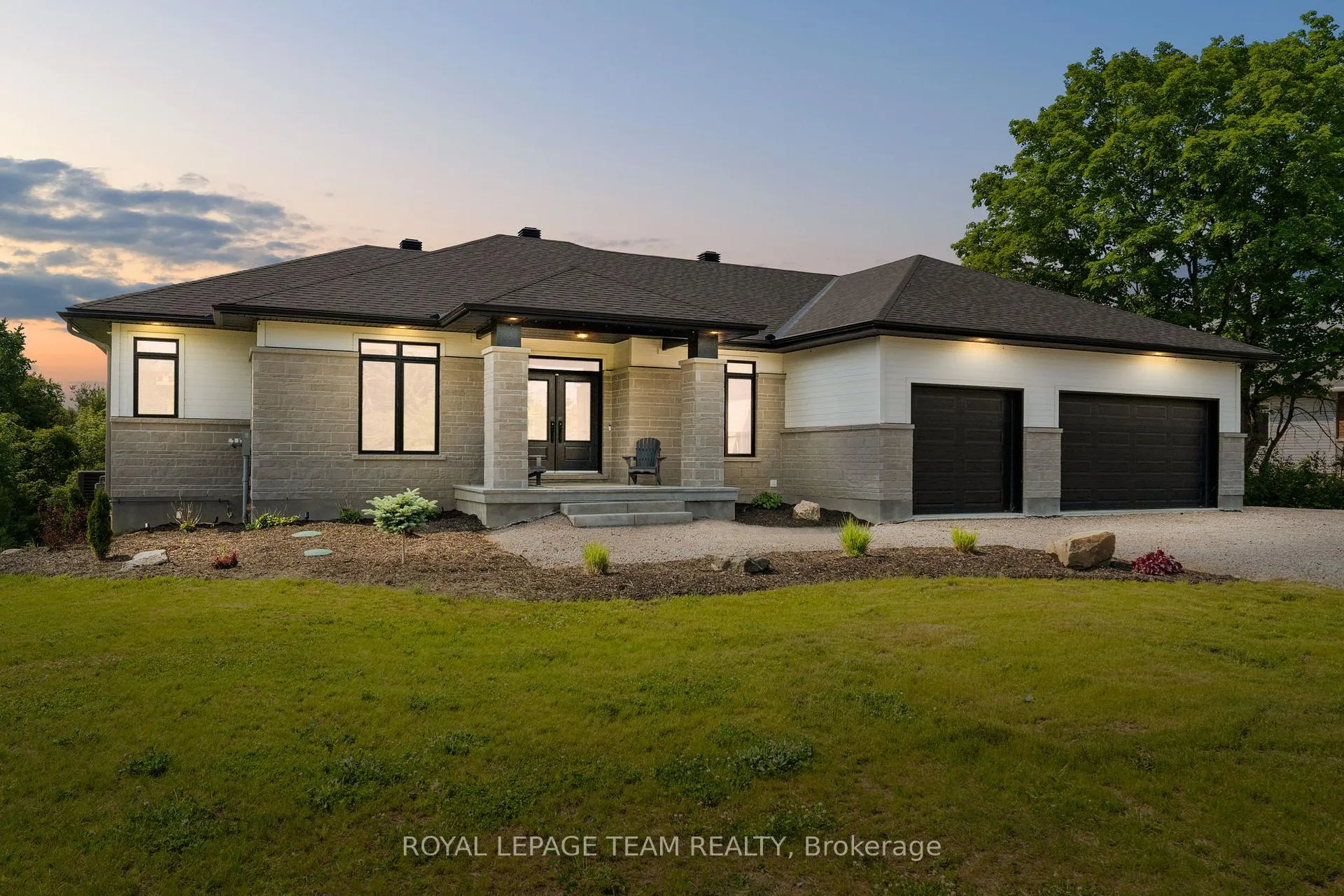 Photo 1 of 48 Raymond Luhta Crescent, McNab/Braeside, Mcnab/Braeside Twps — HOMEH