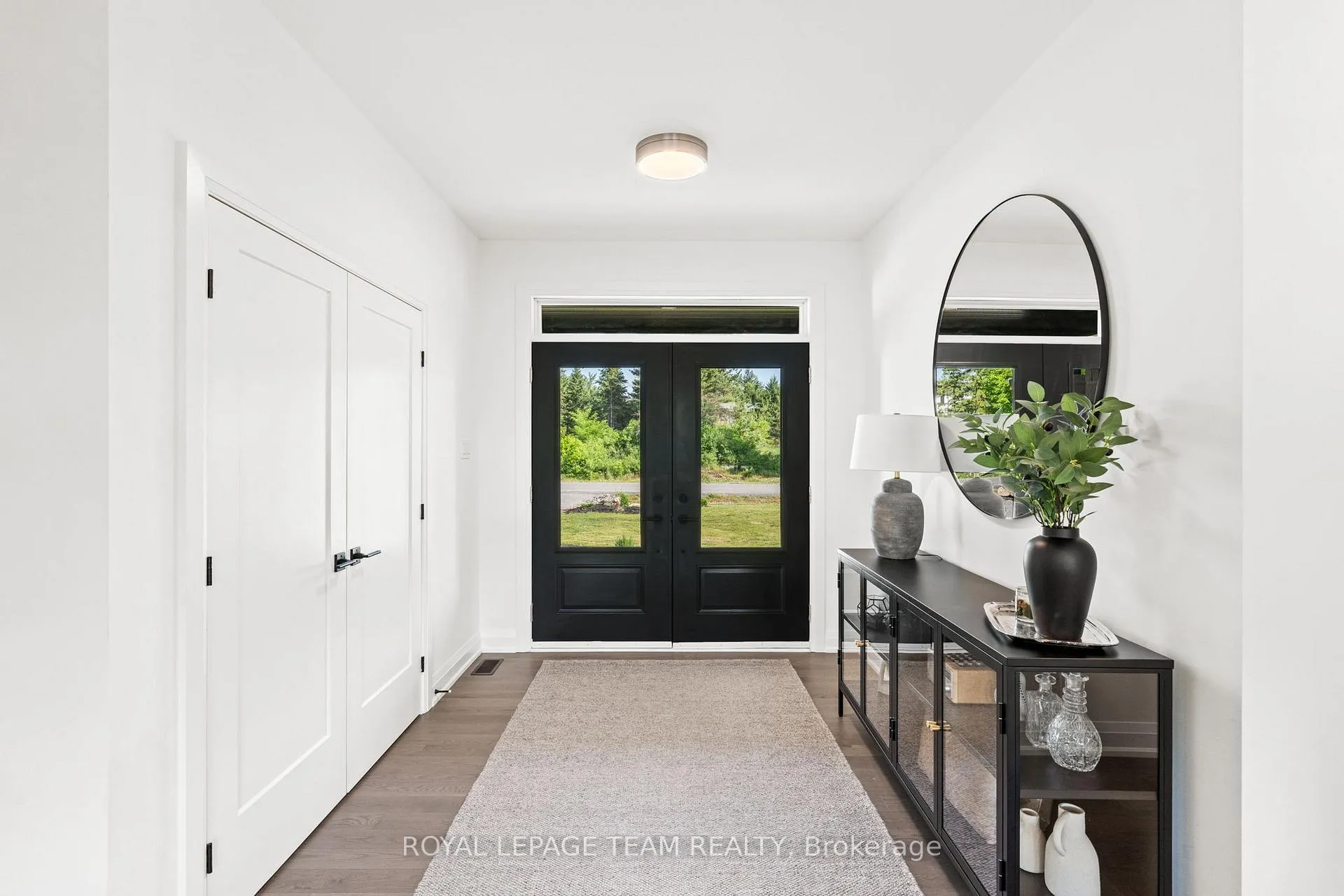 Photo 4 of 48 Raymond Luhta Crescent, McNab/Braeside, Mcnab/Braeside Twps — HOMEH