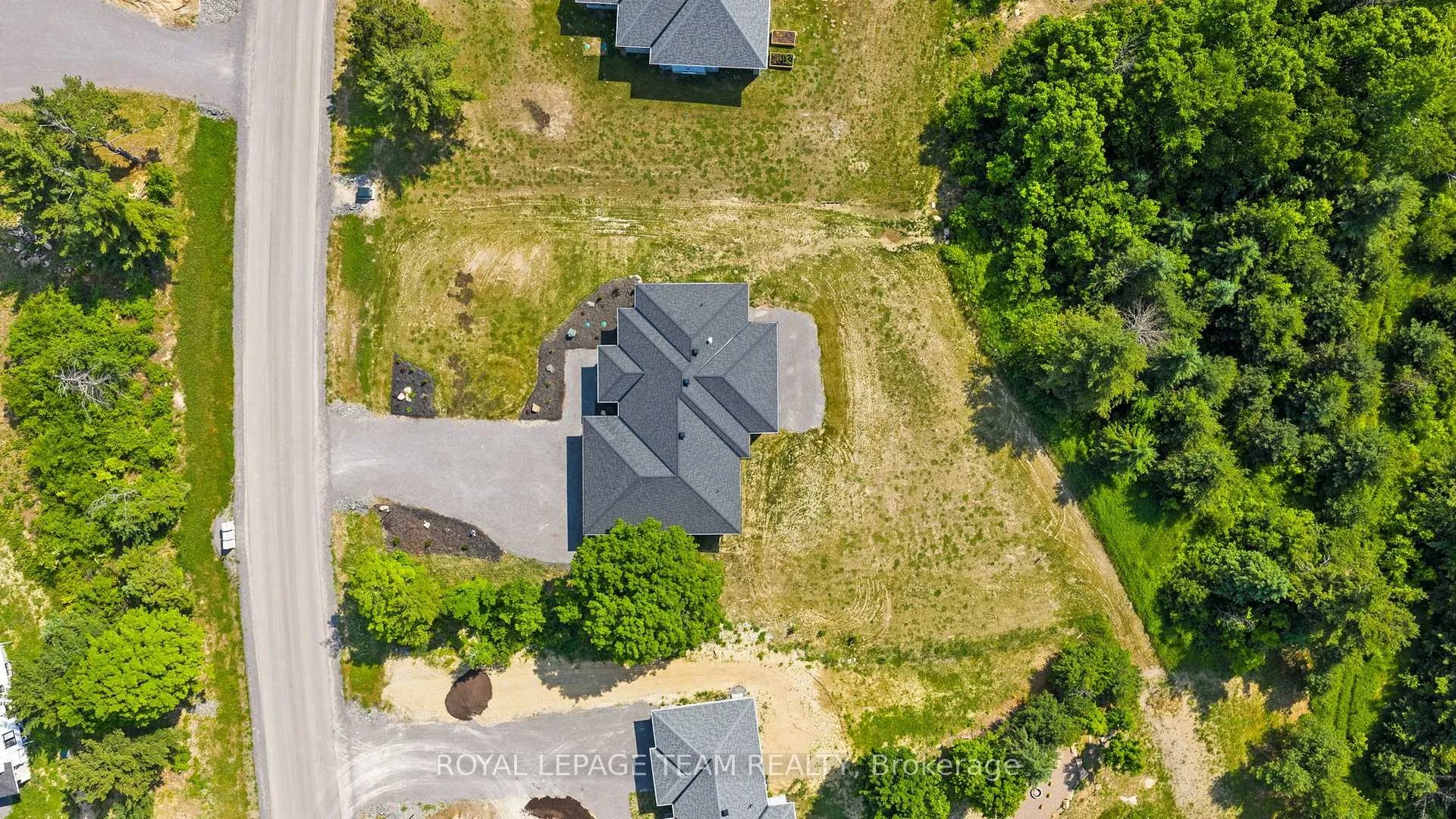 Photo 45 of 48 Raymond Luhta Crescent, McNab/Braeside, Mcnab/Braeside Twps — HOMEH