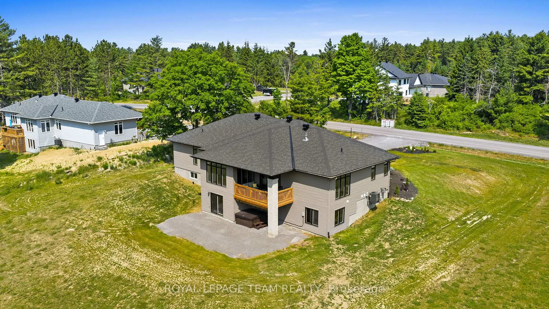 Photo 46 of 48 Raymond Luhta Crescent, McNab/Braeside, Mcnab/Braeside Twps — HOMEH