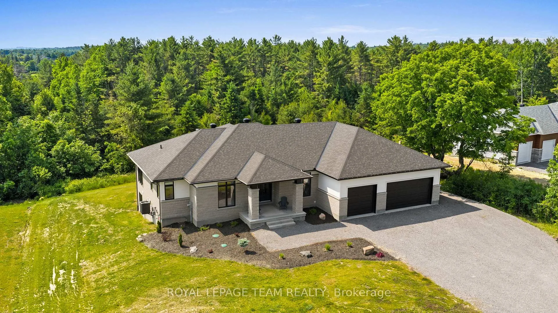 Photo 48 of 48 Raymond Luhta Crescent, McNab/Braeside, Mcnab/Braeside Twps — HOMEH