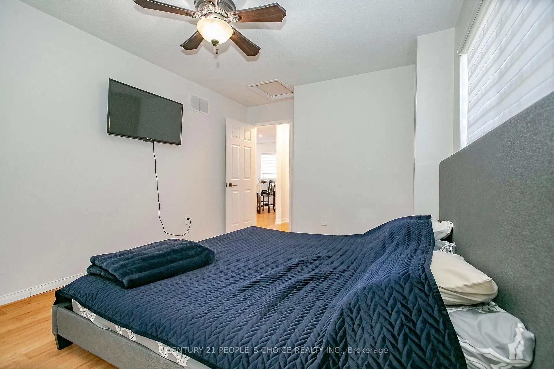 Photo 21 of 23 Silkwood Crescent, Brampton, Brampton West — HOMEH