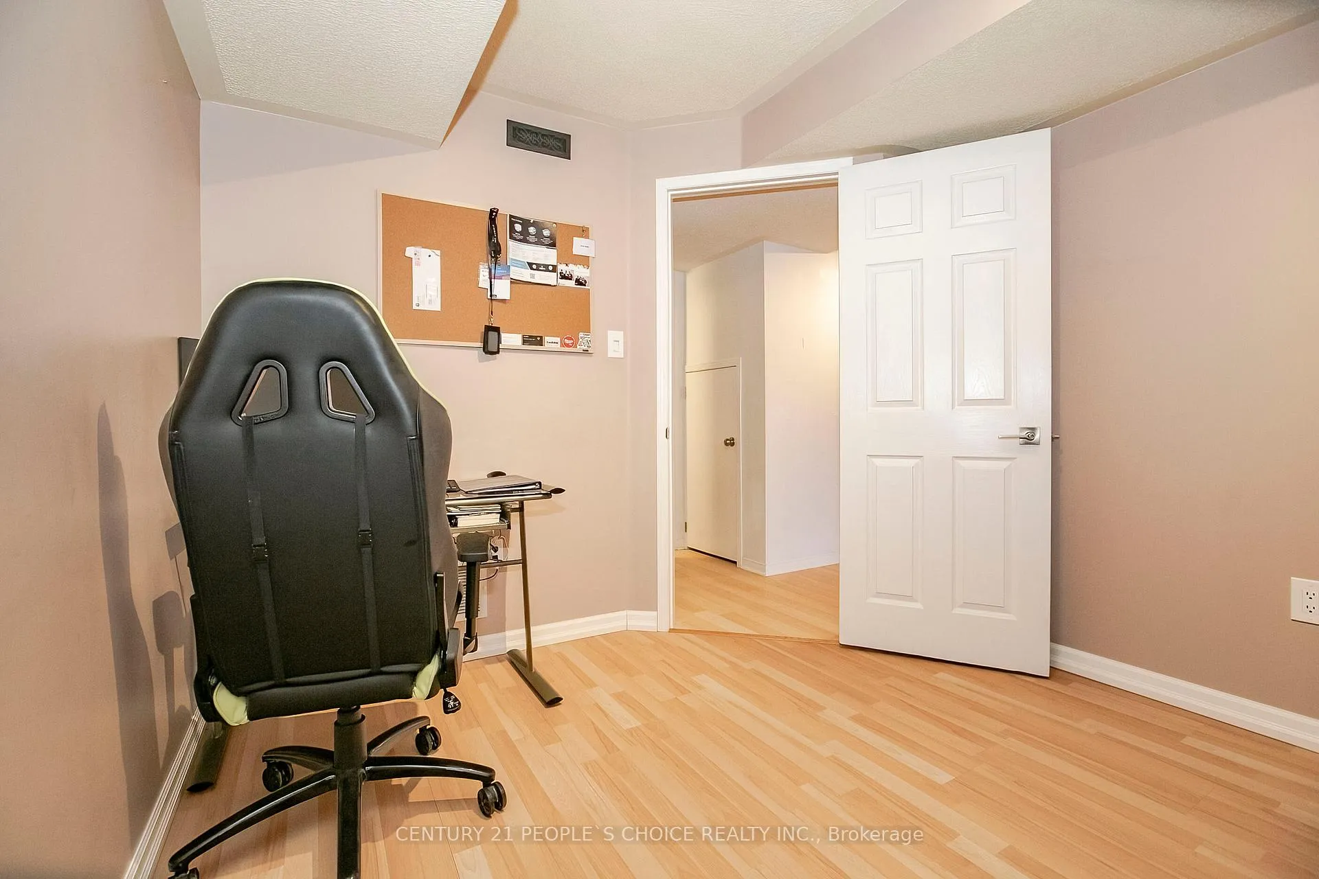 Photo 36 of 23 Silkwood Crescent, Brampton, Brampton West — HOMEH
