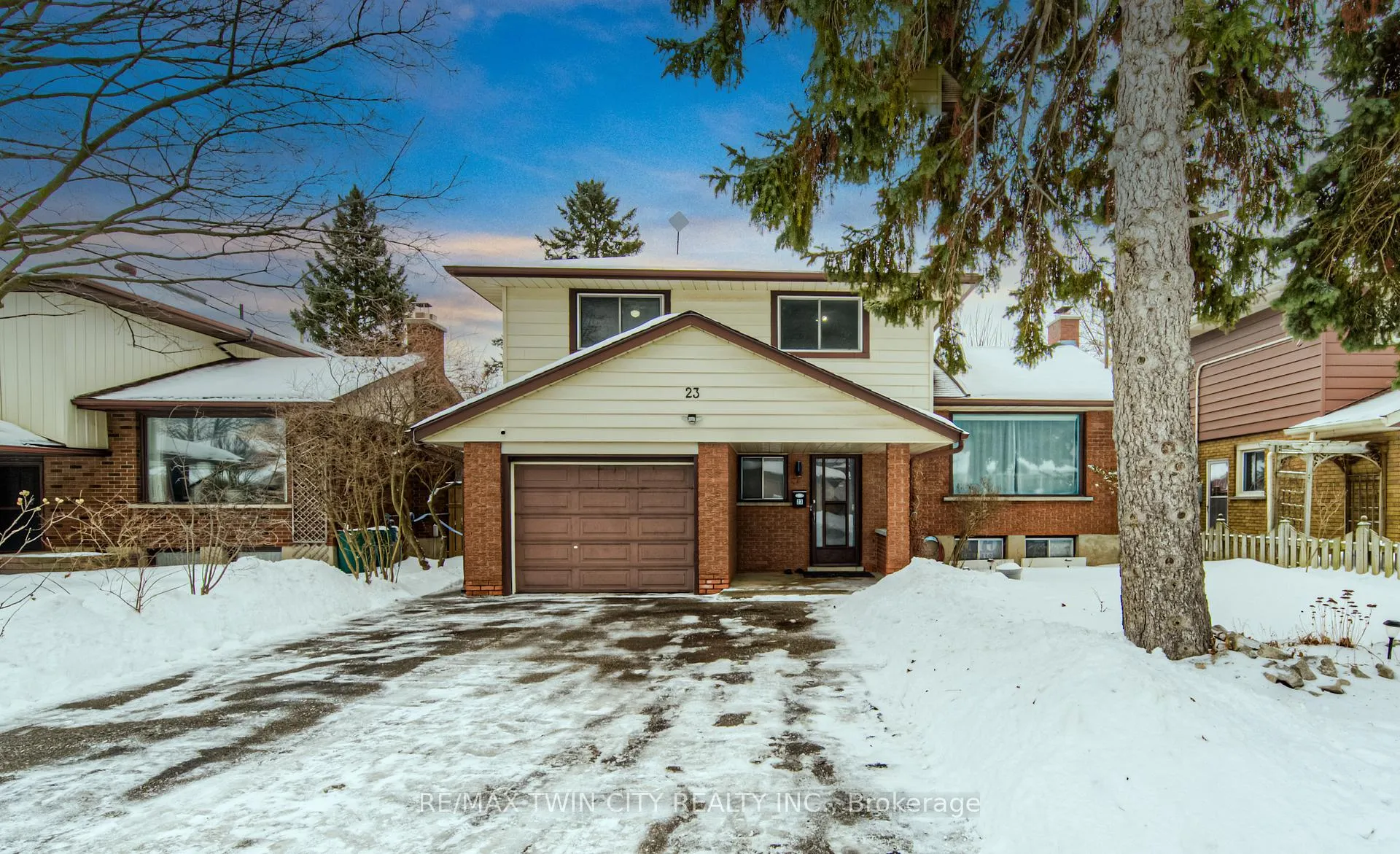 Photo 1 of 23 Fairlawn Road, Kitchener — HOMEH