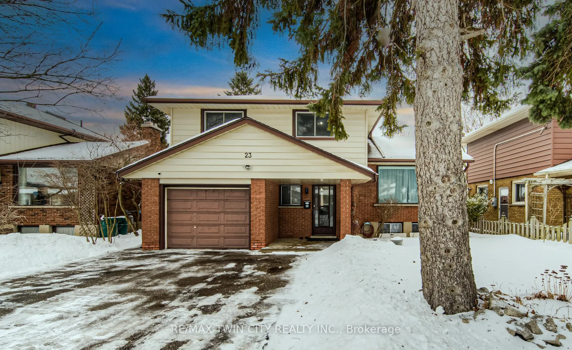 Photo 4 of 23 Fairlawn Road, Kitchener — HOMEH