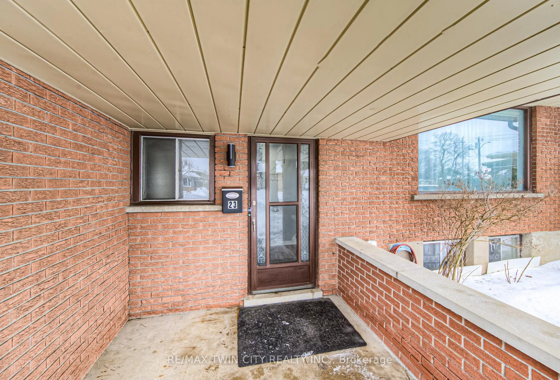 Photo 5 of 23 Fairlawn Road, Kitchener — HOMEH