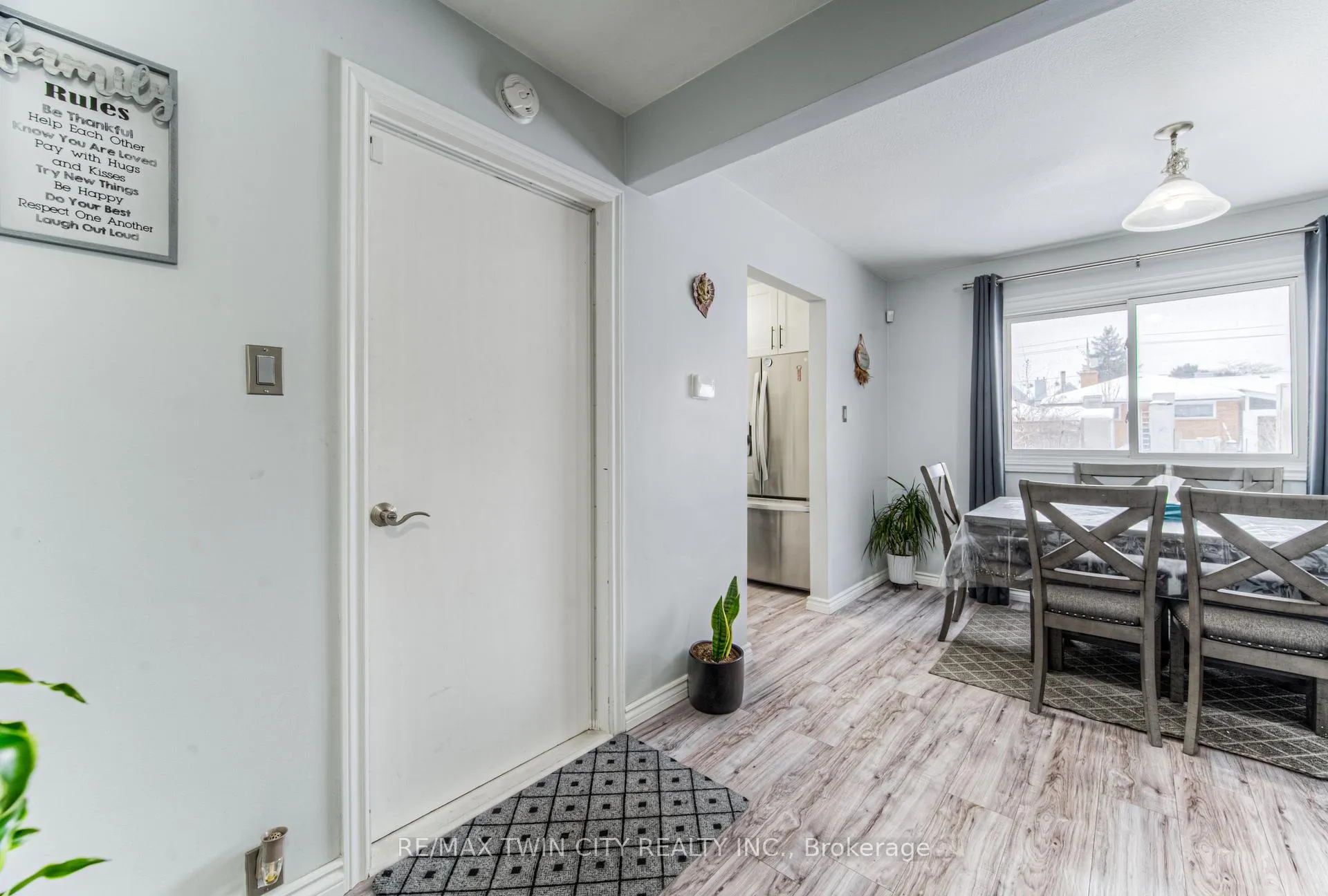 Photo 7 of 23 Fairlawn Road, Kitchener — HOMEH