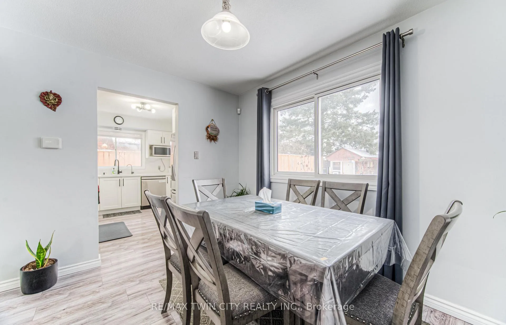 Photo 9 of 23 Fairlawn Road, Kitchener — HOMEH