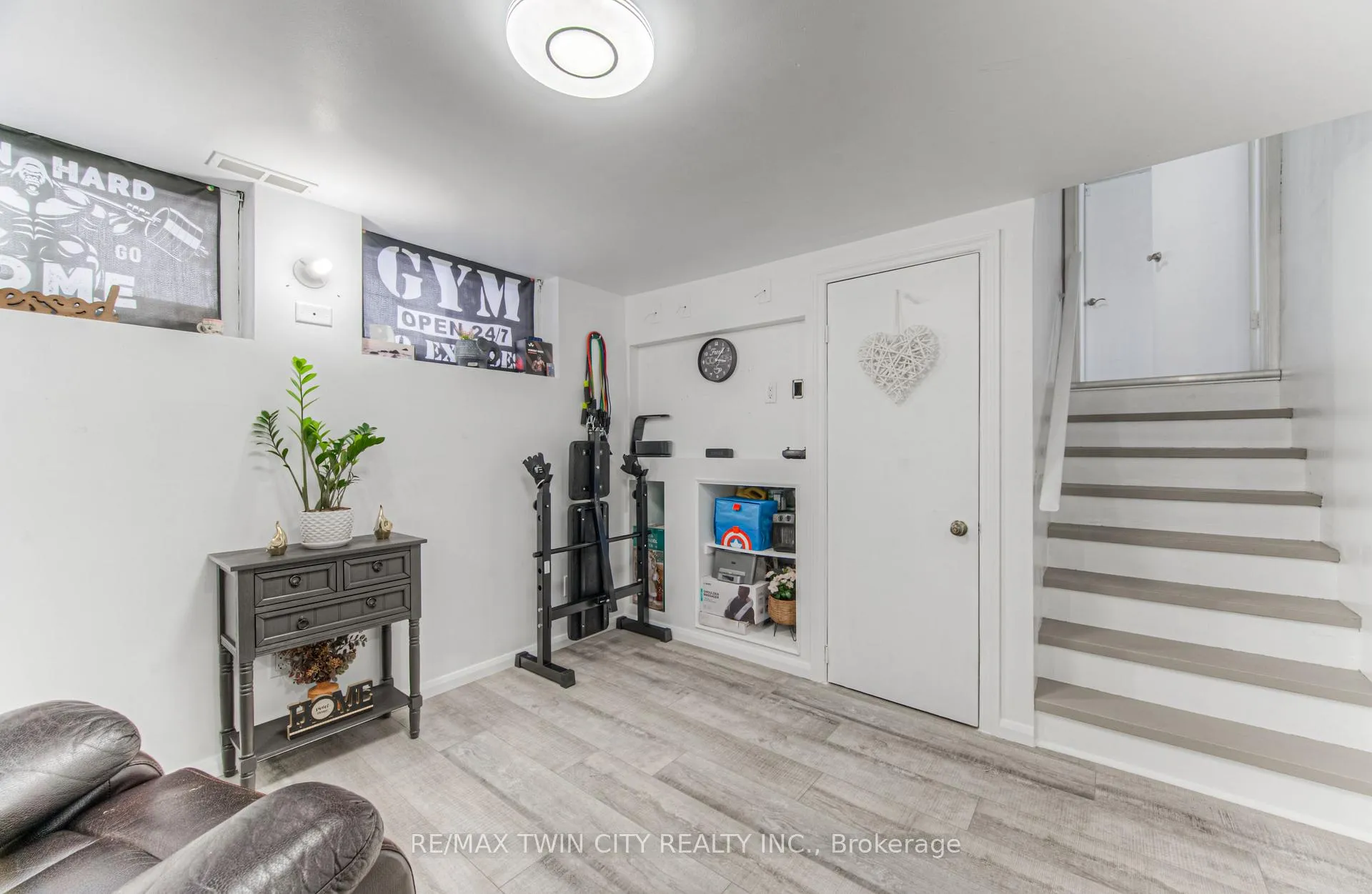 Photo 23 of 23 Fairlawn Road, Kitchener — HOMEH