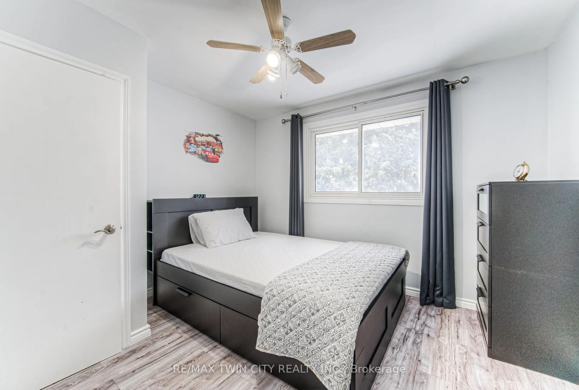 Photo 25 of 23 Fairlawn Road, Kitchener — HOMEH