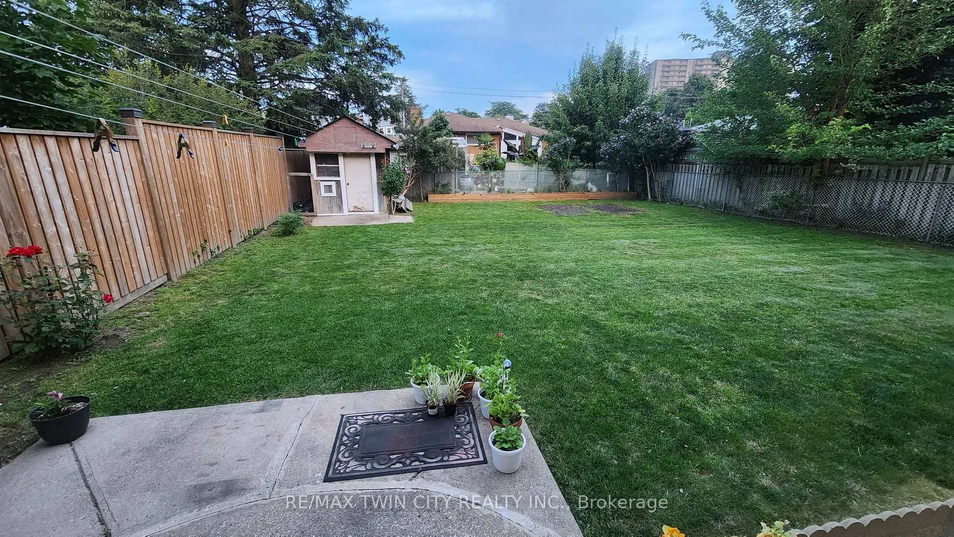 Photo 32 of 23 Fairlawn Road, Kitchener — HOMEH