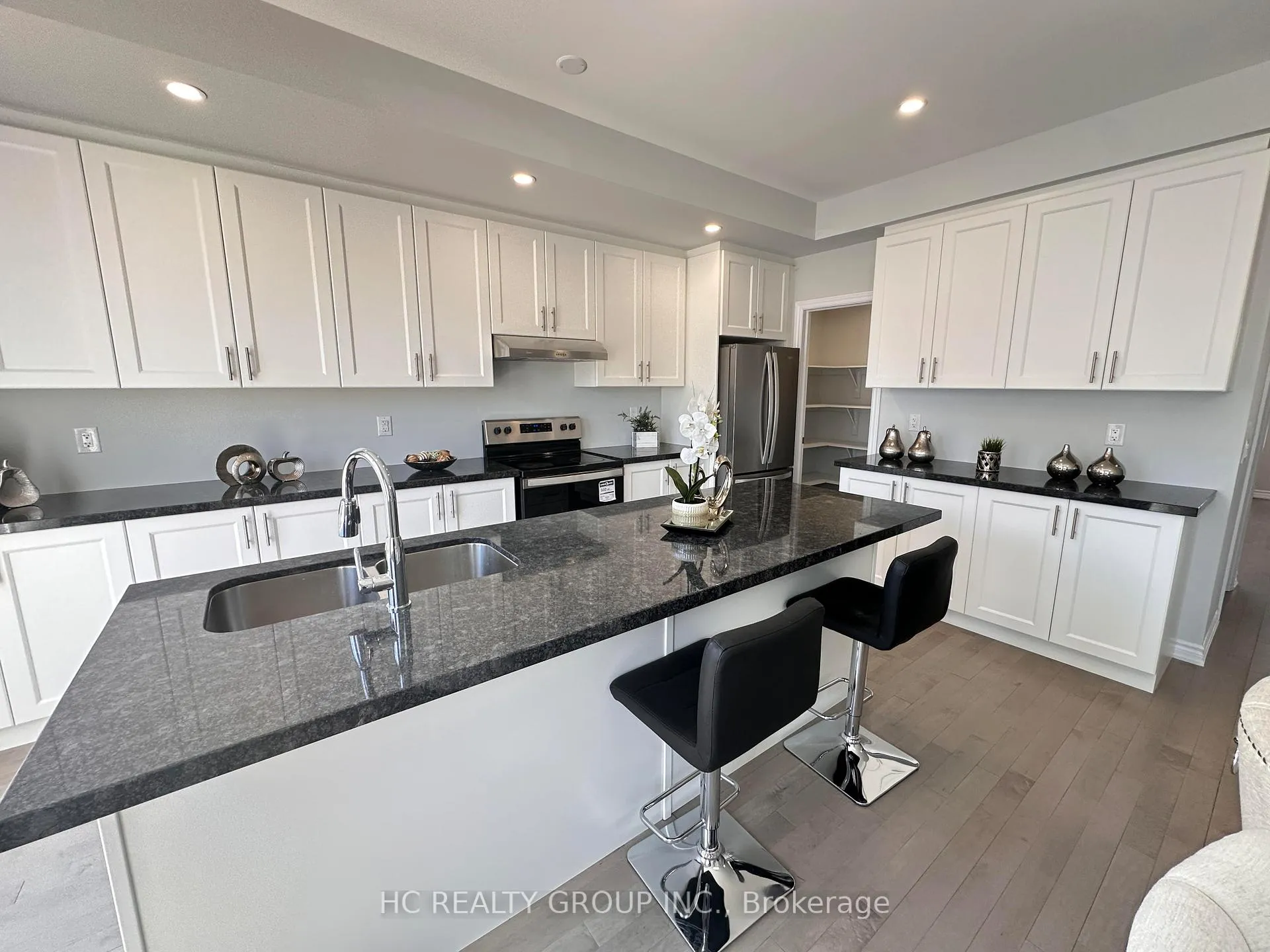 Photo 8 of 13 Guardhouse Crescent, Markham, Angus Glen — HOMEH