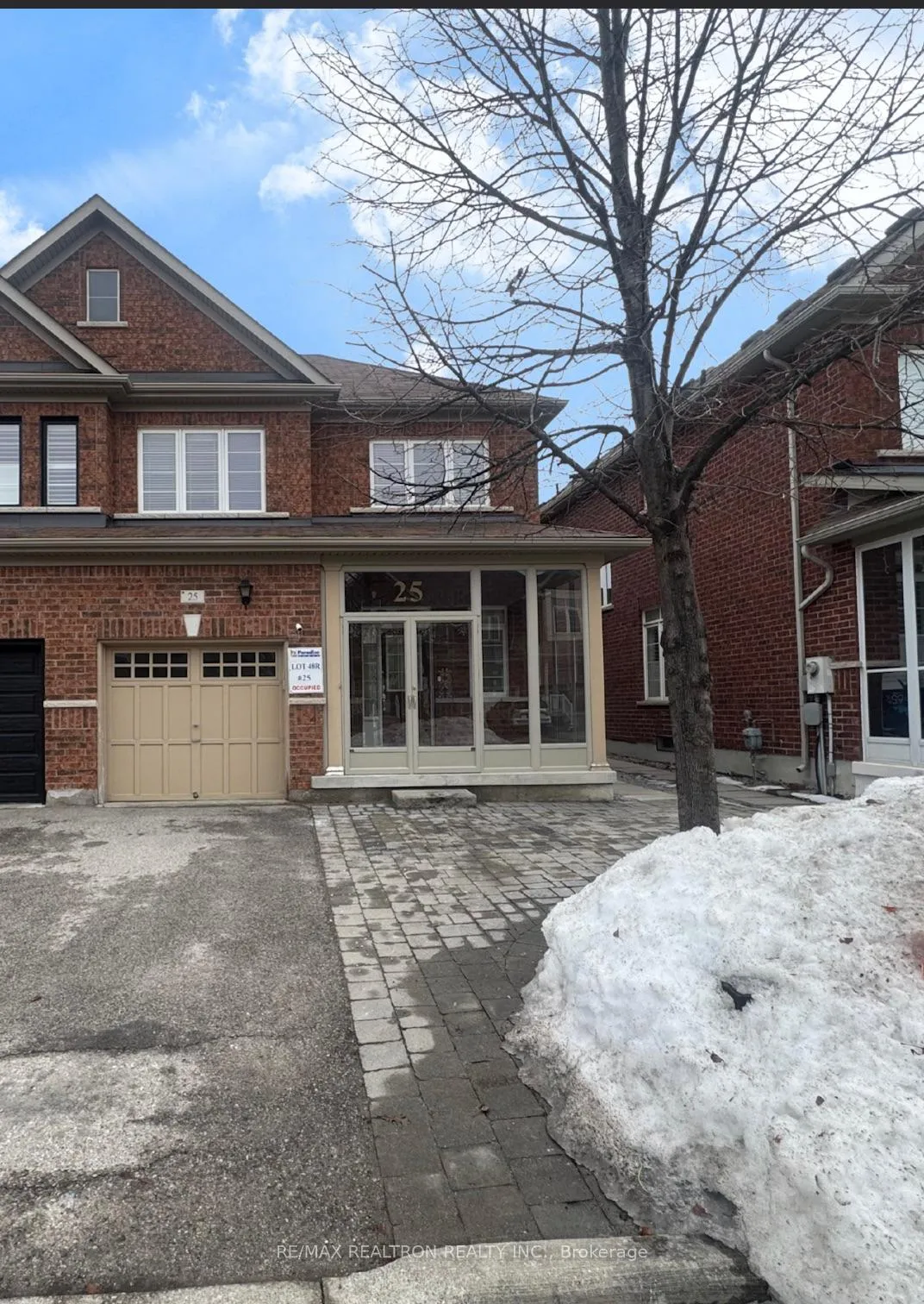 Front of 25 Fitzroy Avenue