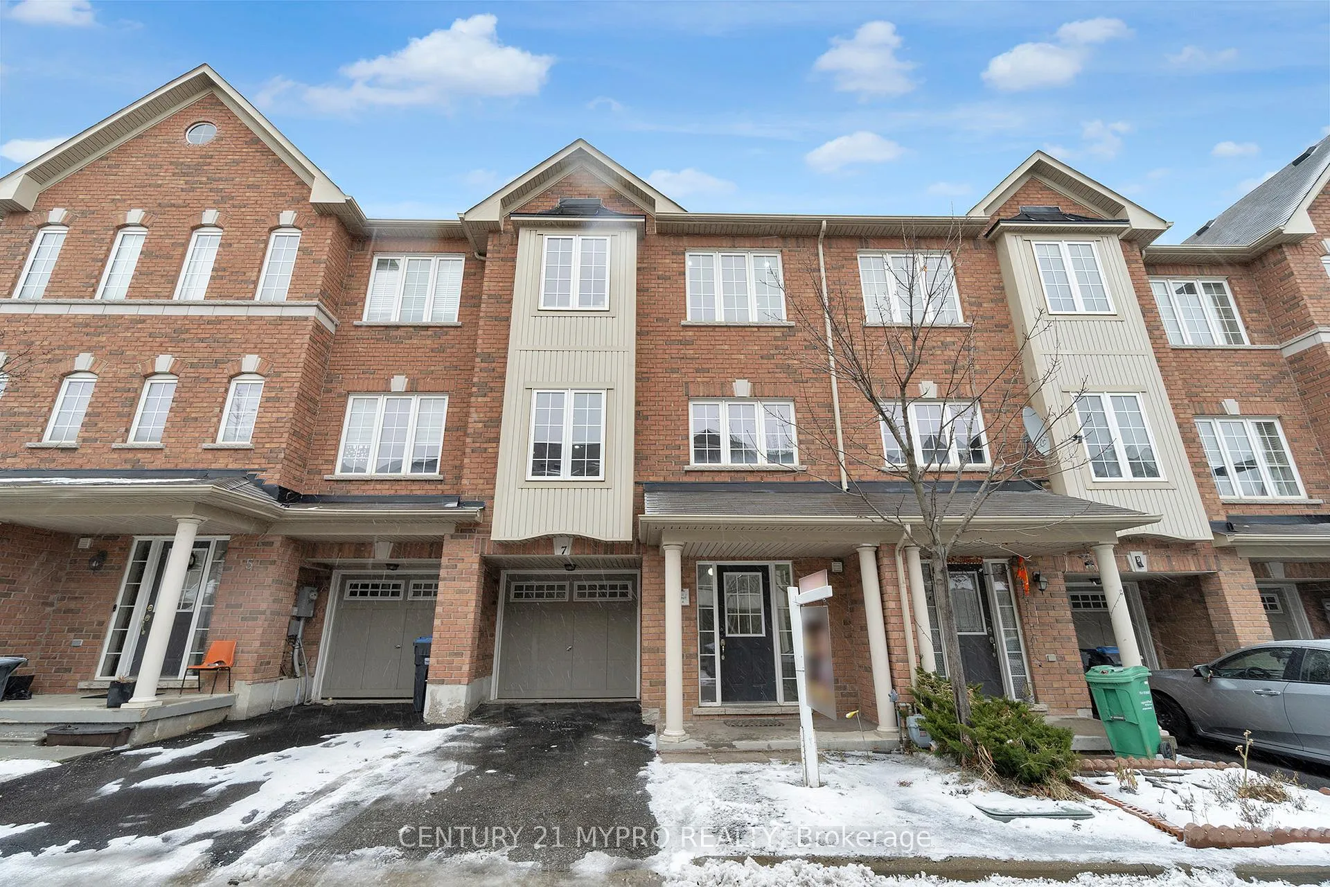 Photo 1 of 7 Urbana Road, Brampton, Bram West — HOMEH