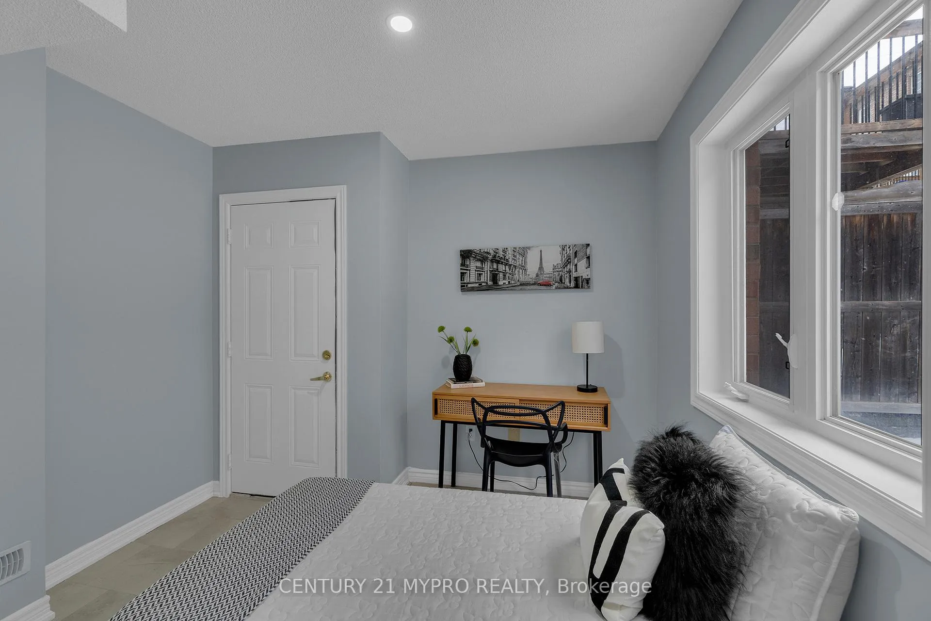 Photo 7 of 7 Urbana Road, Brampton, Bram West — HOMEH