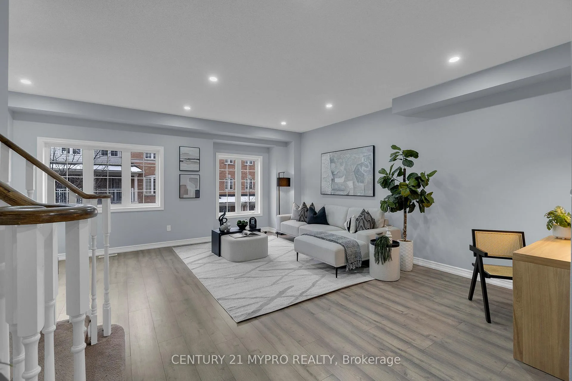 Photo 10 of 7 Urbana Road, Brampton, Bram West — HOMEH