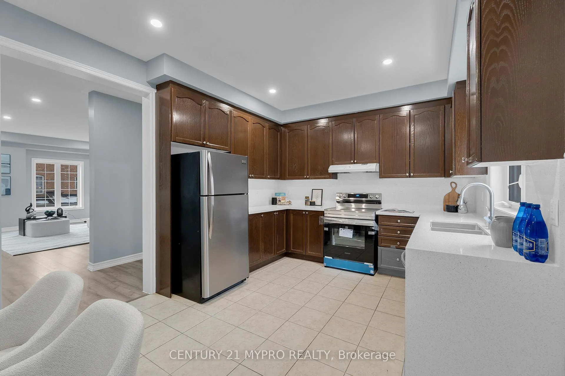 Photo 17 of 7 Urbana Road, Brampton, Bram West — HOMEH