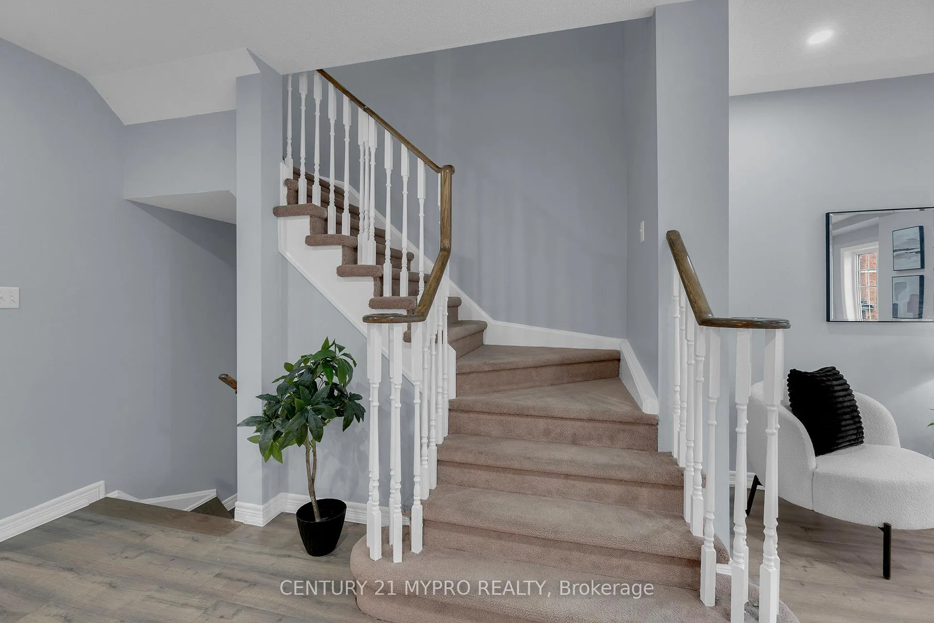 Photo 22 of 7 Urbana Road, Brampton, Bram West — HOMEH