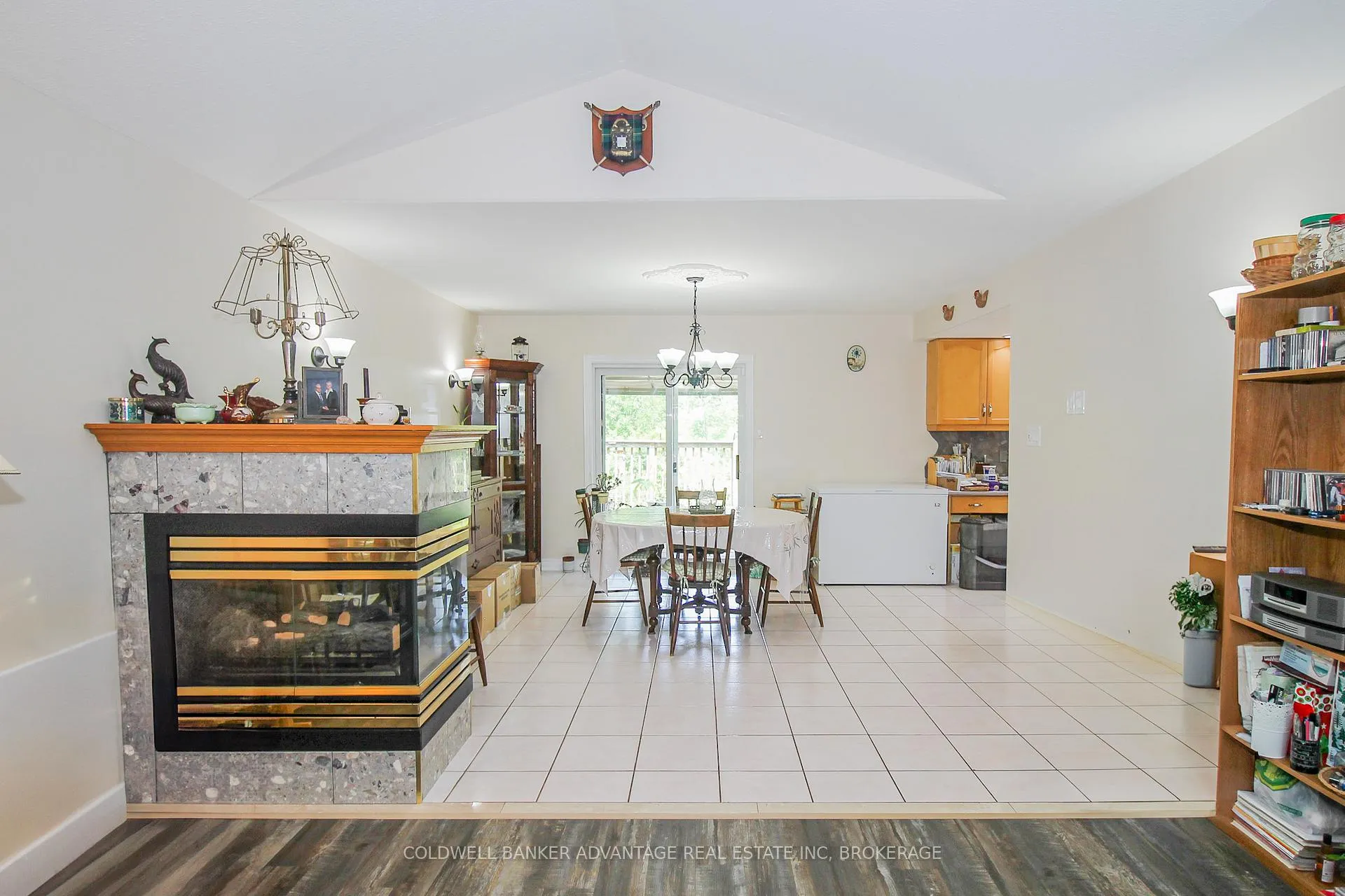Photo 8 of 40 Gretel Drive, Welland, N. Welland — HOMEH