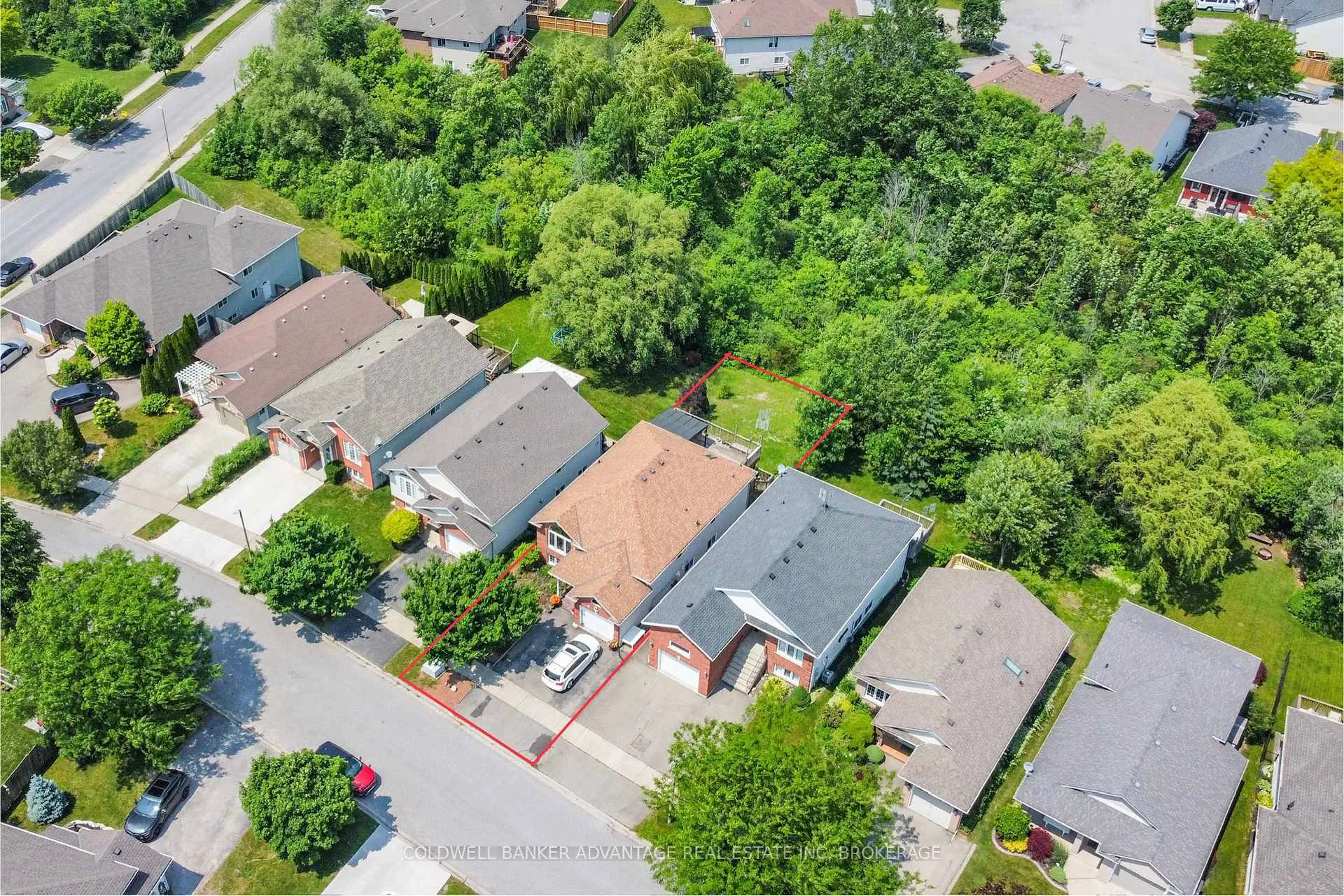 Photo 41 of 40 Gretel Drive, Welland, N. Welland — HOMEH