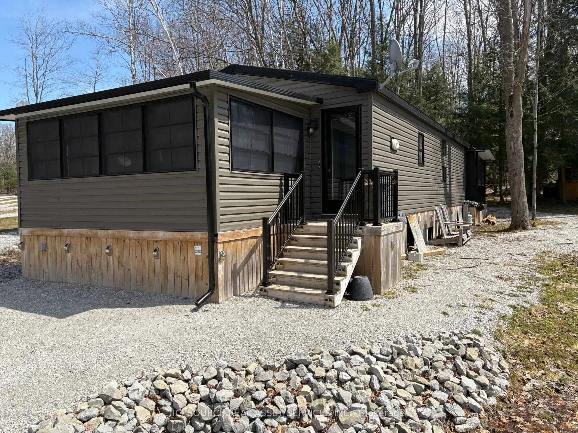 Front of Unit SMR202, 1082 Shamrock Marina Road