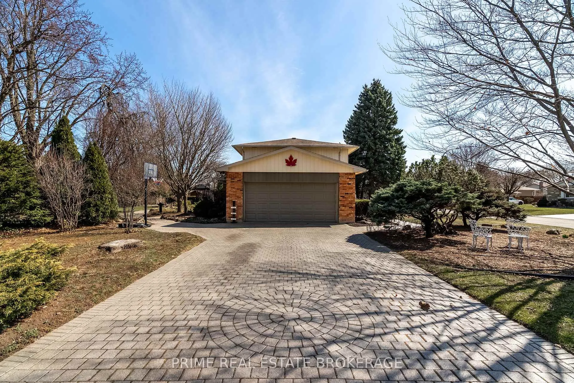 Photo 3 of 147 Crystal Drive, Chatham-Kent, Chatham — HOMEH