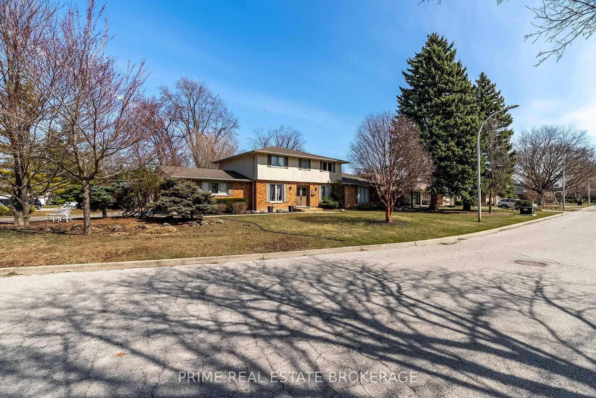 Photo 5 of 147 Crystal Drive, Chatham-Kent, Chatham — HOMEH