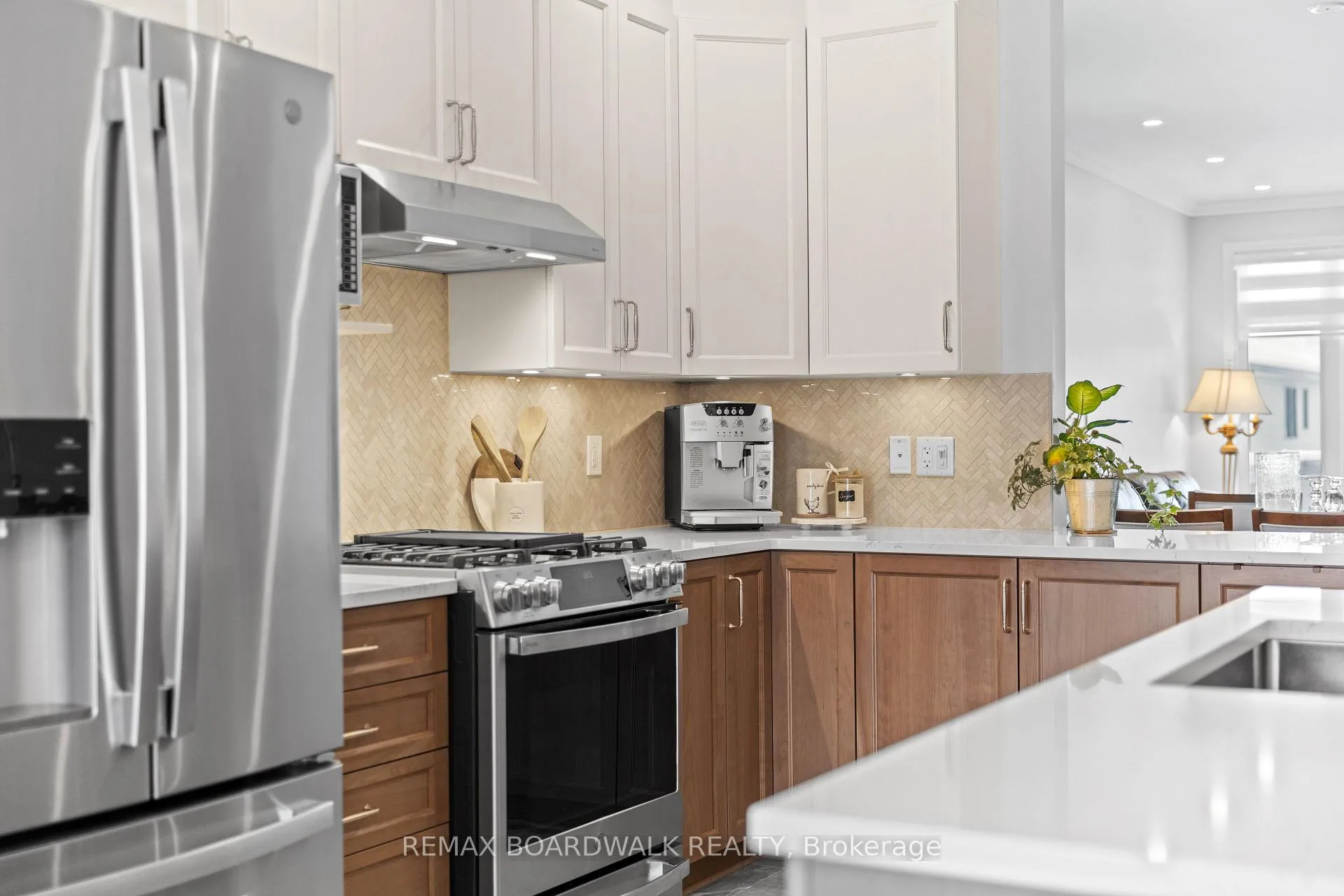 Photo 7 of 779 Keinouche Place, Ottawa, Camelot — HOMEH