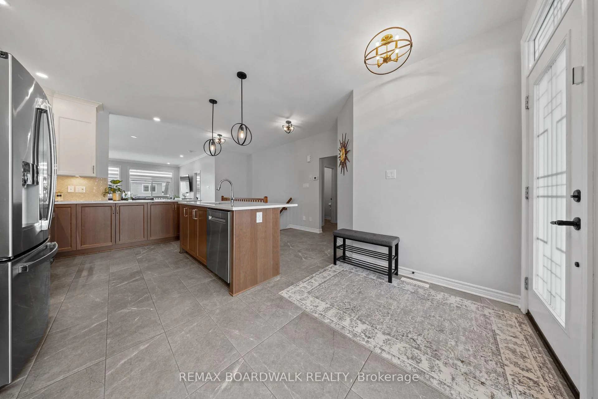 Photo 11 of 779 Keinouche Place, Ottawa, Camelot — HOMEH