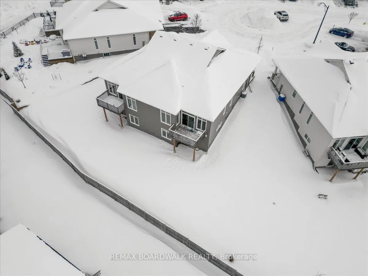 Photo 40 of 779 Keinouche Place, Ottawa, Camelot — HOMEH