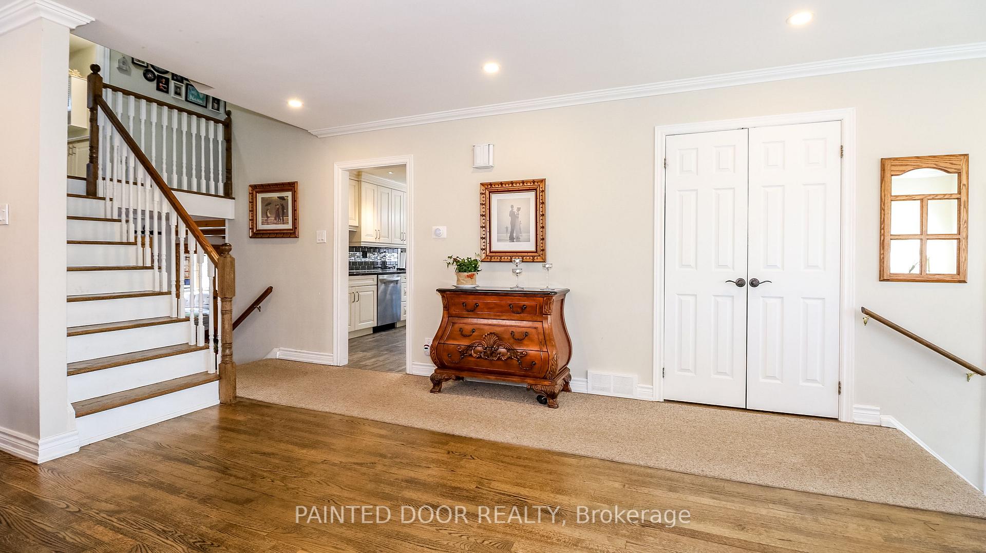 Photo 3 of 6 Fitzroy Terrace, Barrie, Allandale Heights — HOMEH
