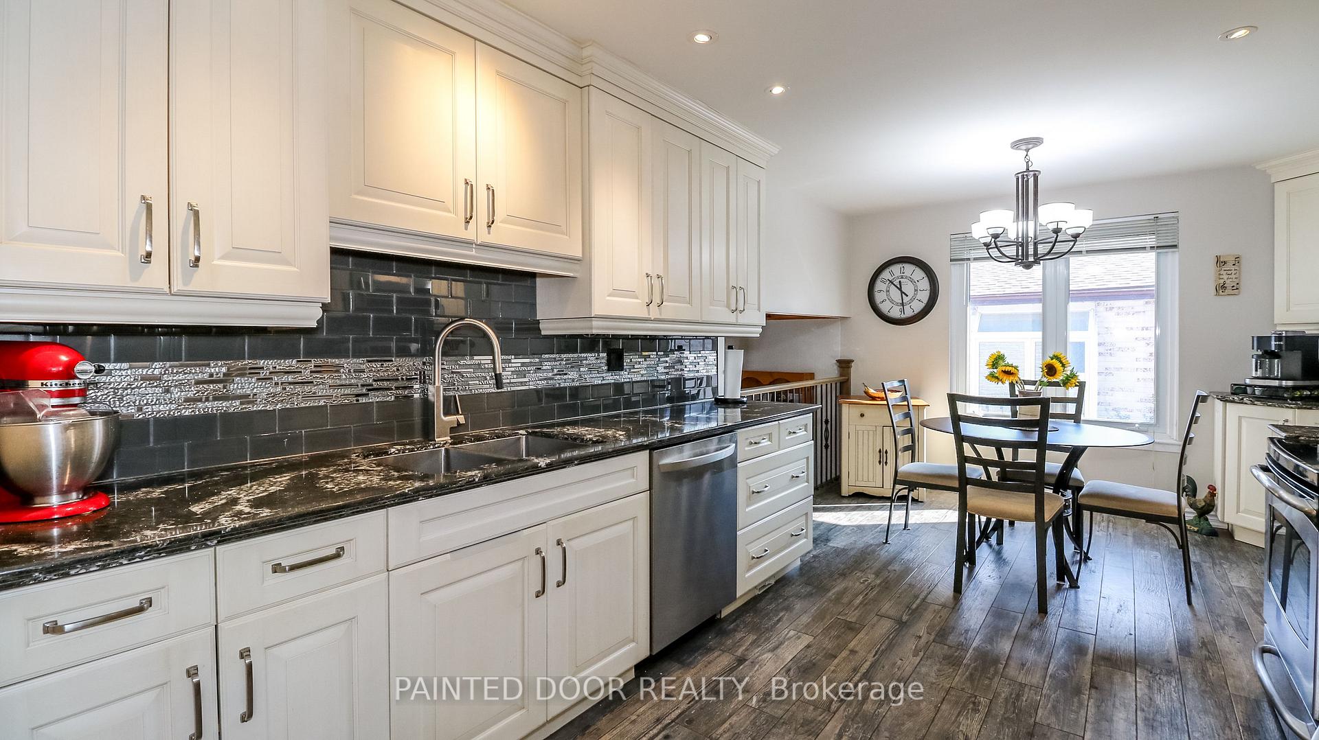 Photo 8 of 6 Fitzroy Terrace, Barrie, Allandale Heights — HOMEH