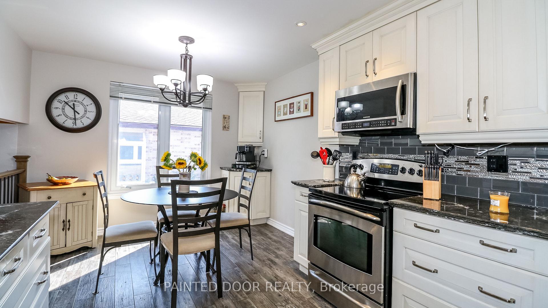 Photo 9 of 6 Fitzroy Terrace, Barrie, Allandale Heights — HOMEH