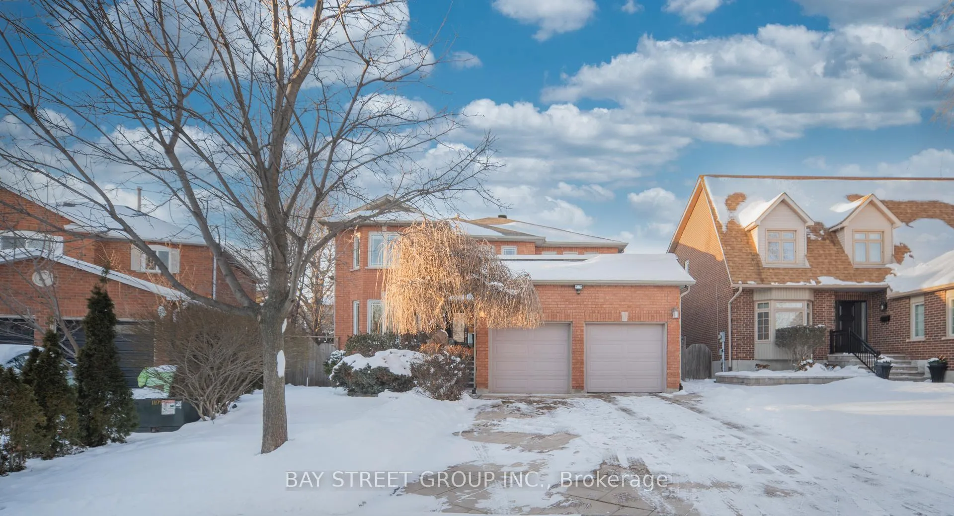 Photo 1 of 2167 Castlefield Crescent, Oakville, River Oaks — HOMEH