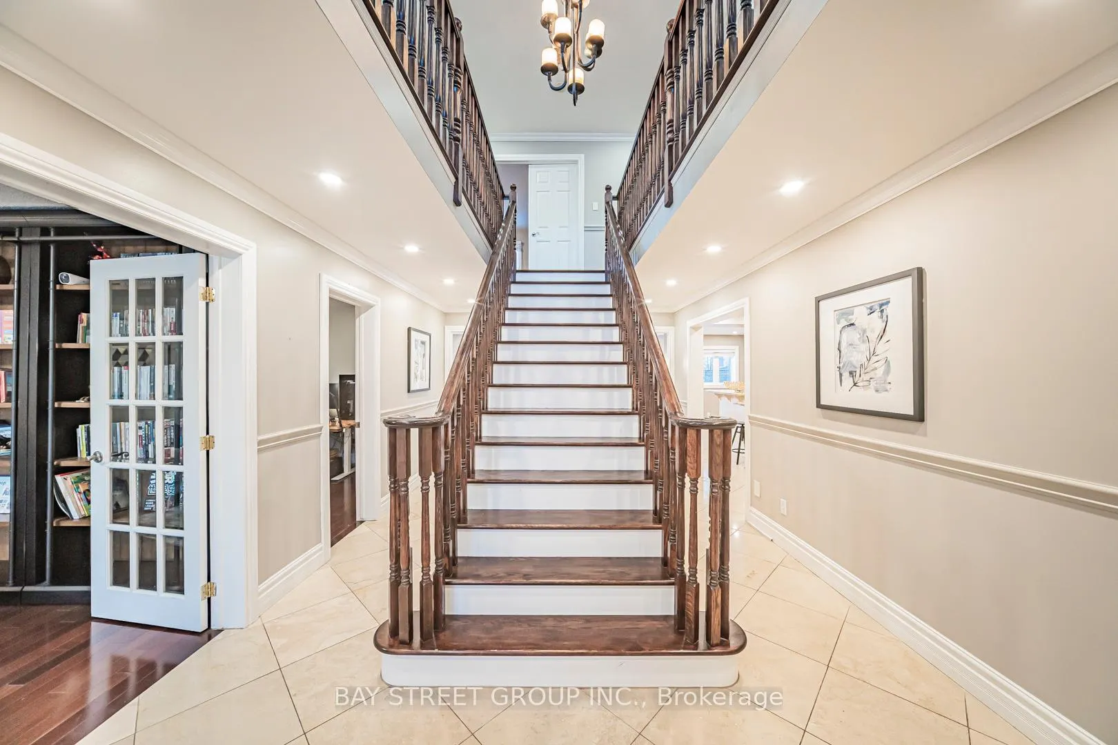 Photo 4 of 2167 Castlefield Crescent, Oakville, River Oaks — HOMEH