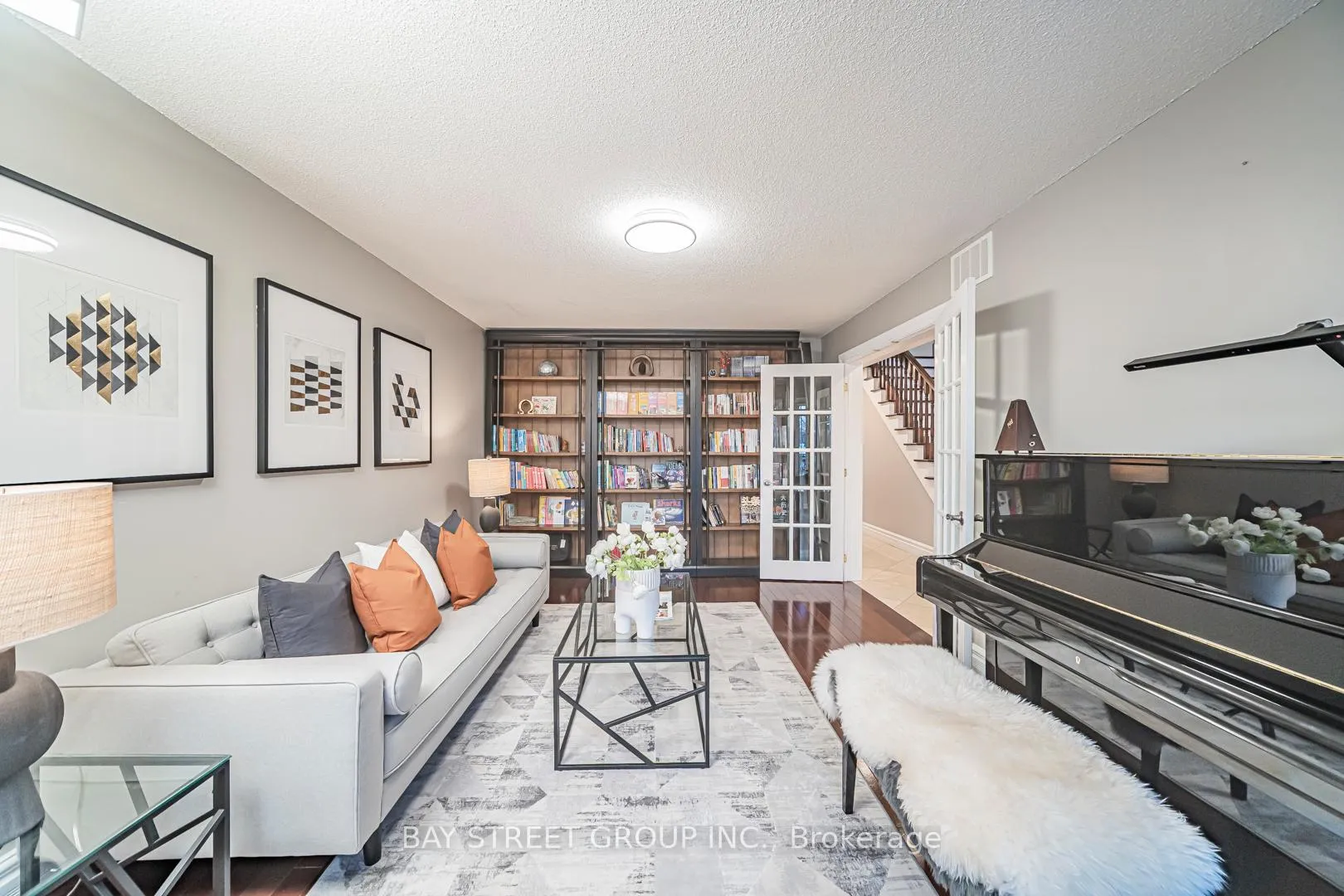 Photo 5 of 2167 Castlefield Crescent, Oakville, River Oaks — HOMEH