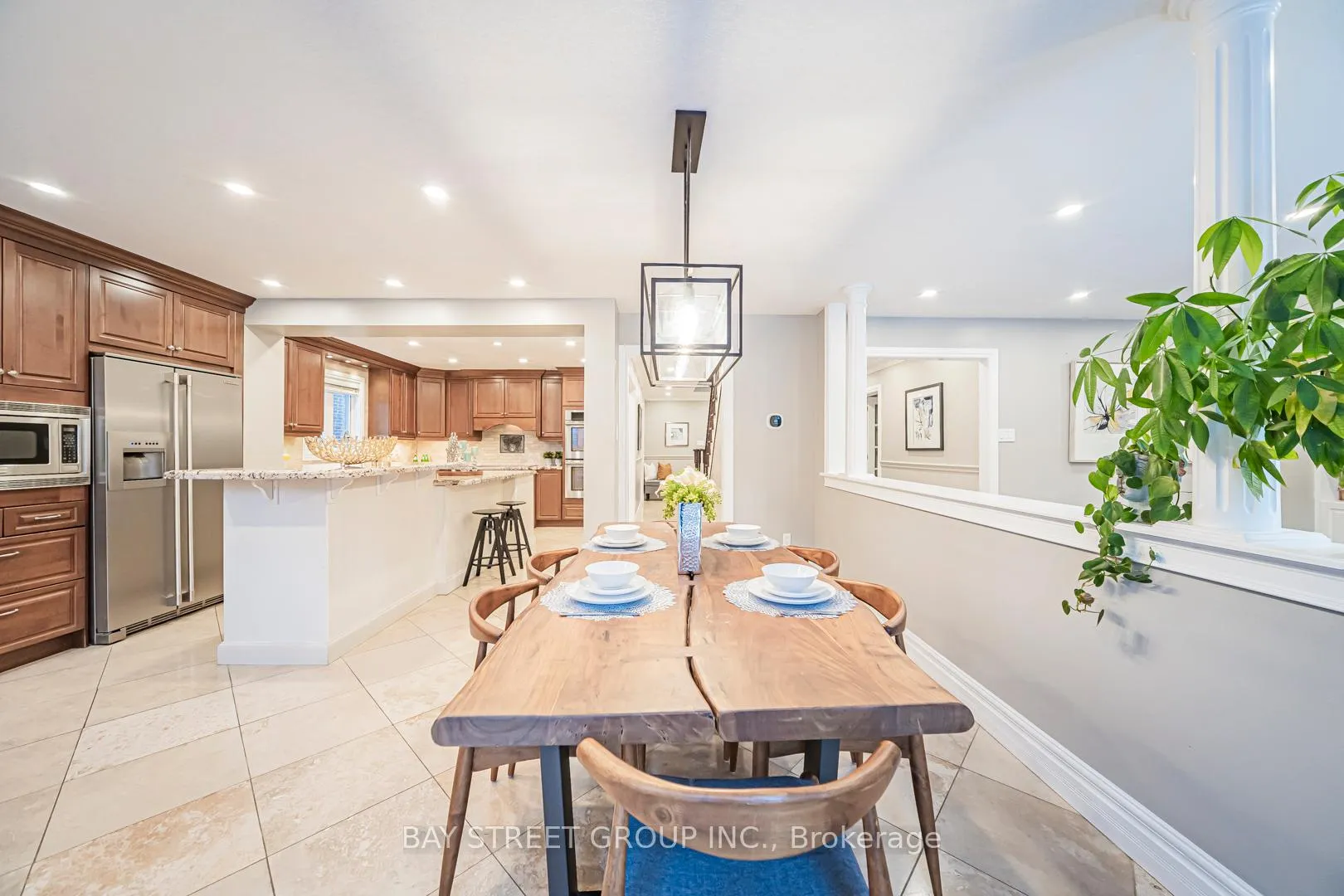 Photo 16 of 2167 Castlefield Crescent, Oakville, River Oaks — HOMEH