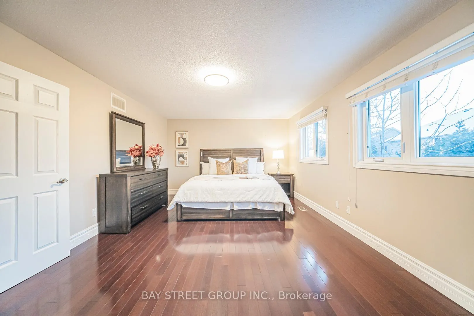Photo 25 of 2167 Castlefield Crescent, Oakville, River Oaks — HOMEH