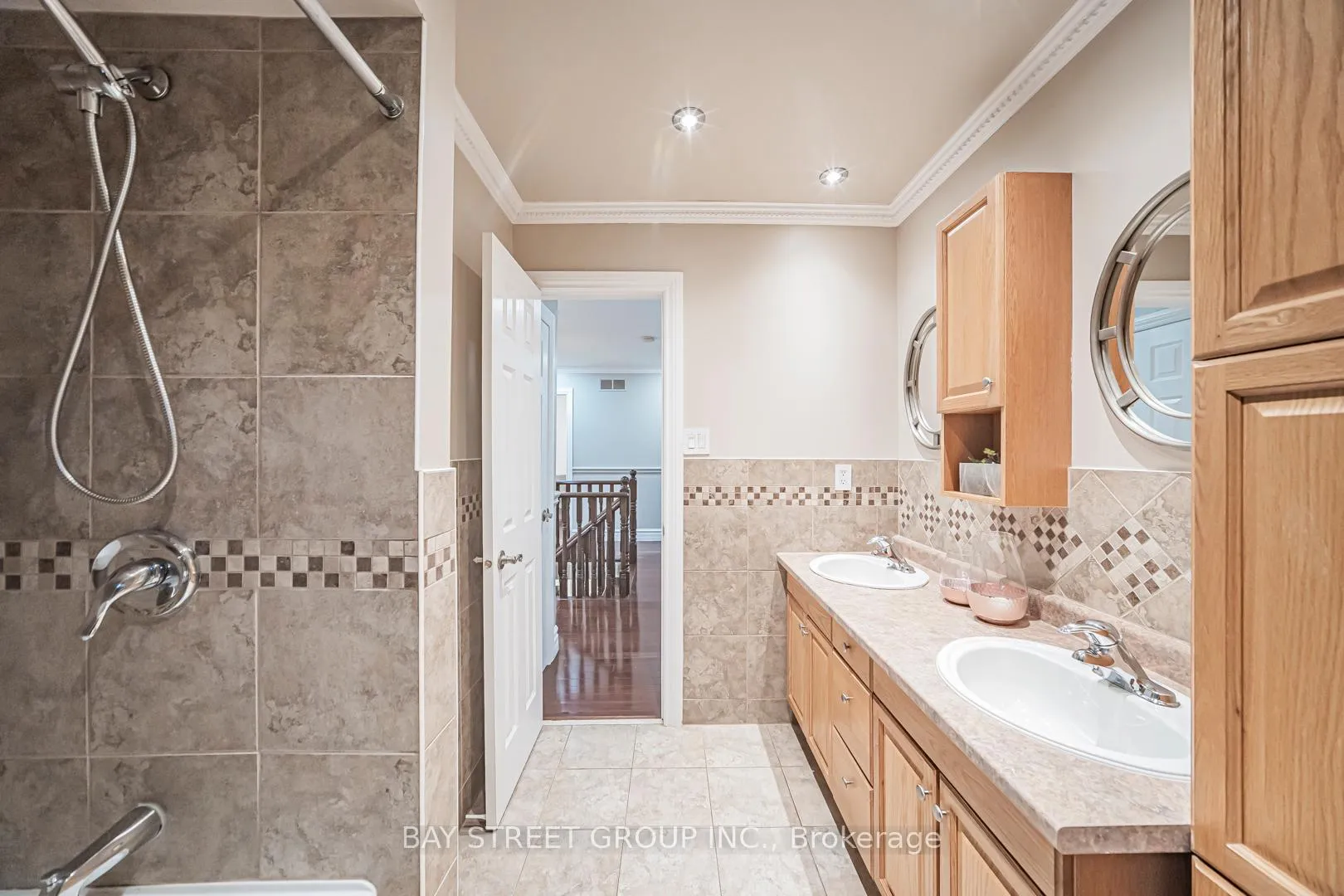 Photo 40 of 2167 Castlefield Crescent, Oakville, River Oaks — HOMEH