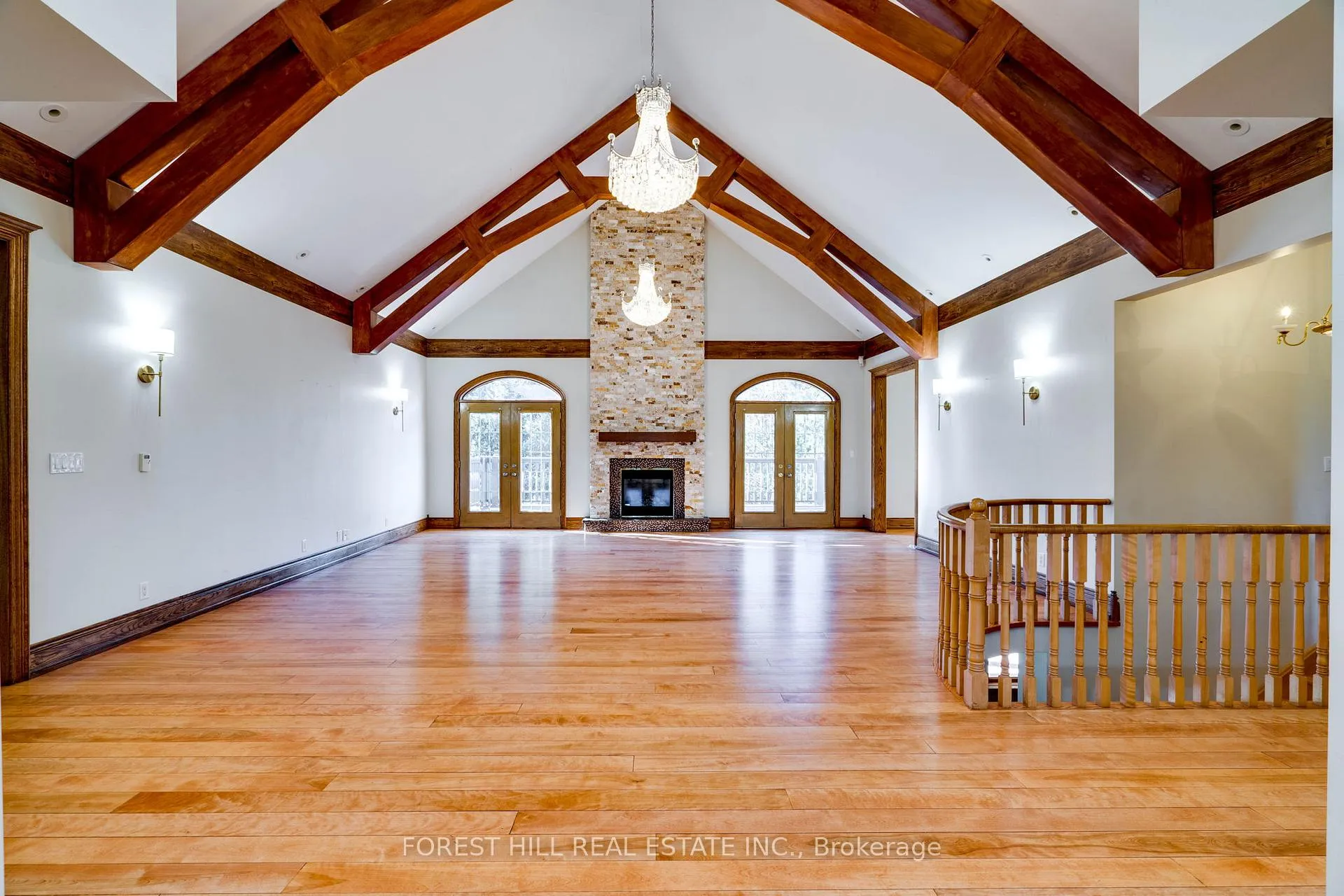 Photo 5 of 2 High Forest Court, Caledon, Palgrave — HOMEH