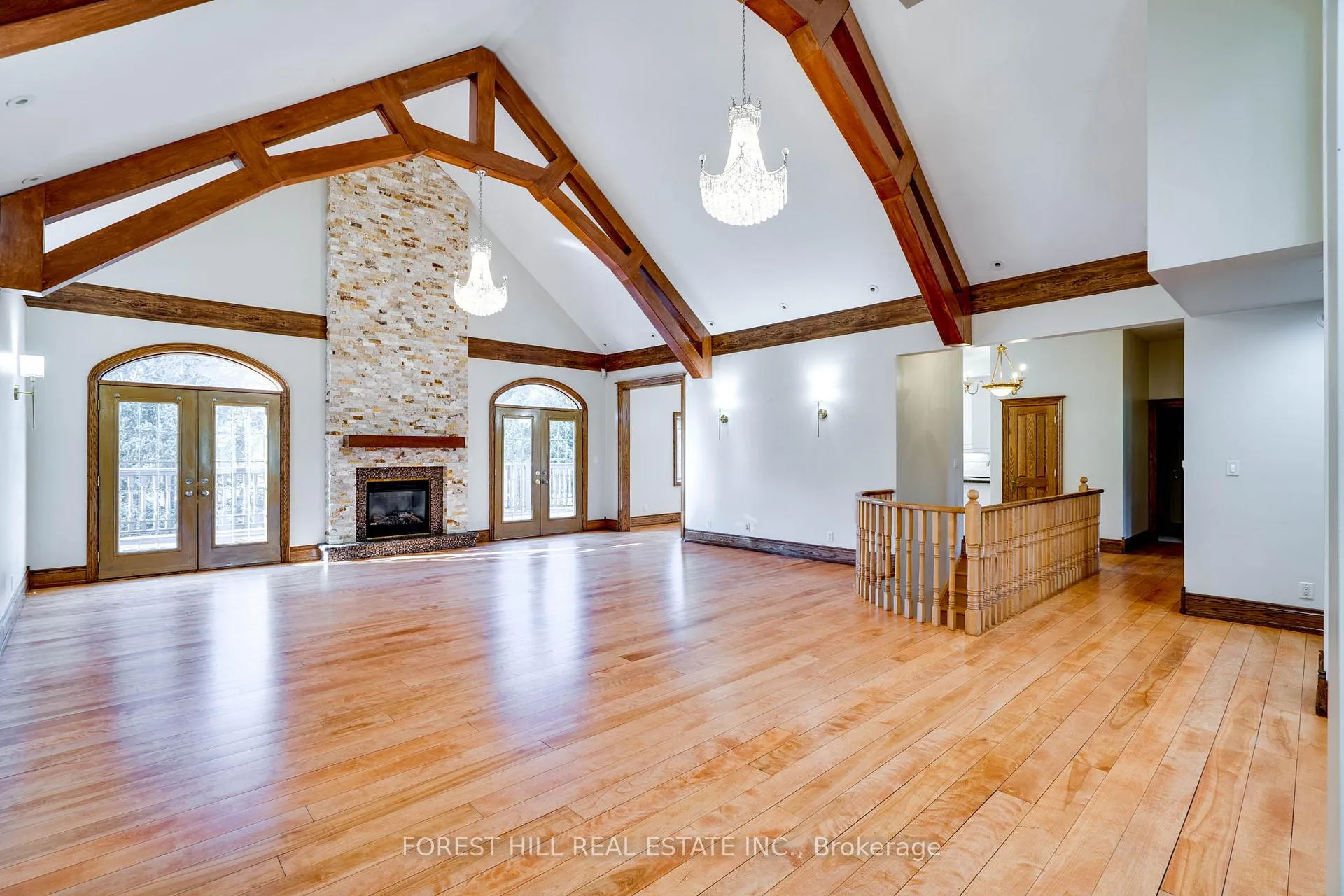 Photo 6 of 2 High Forest Court, Caledon, Palgrave — HOMEH