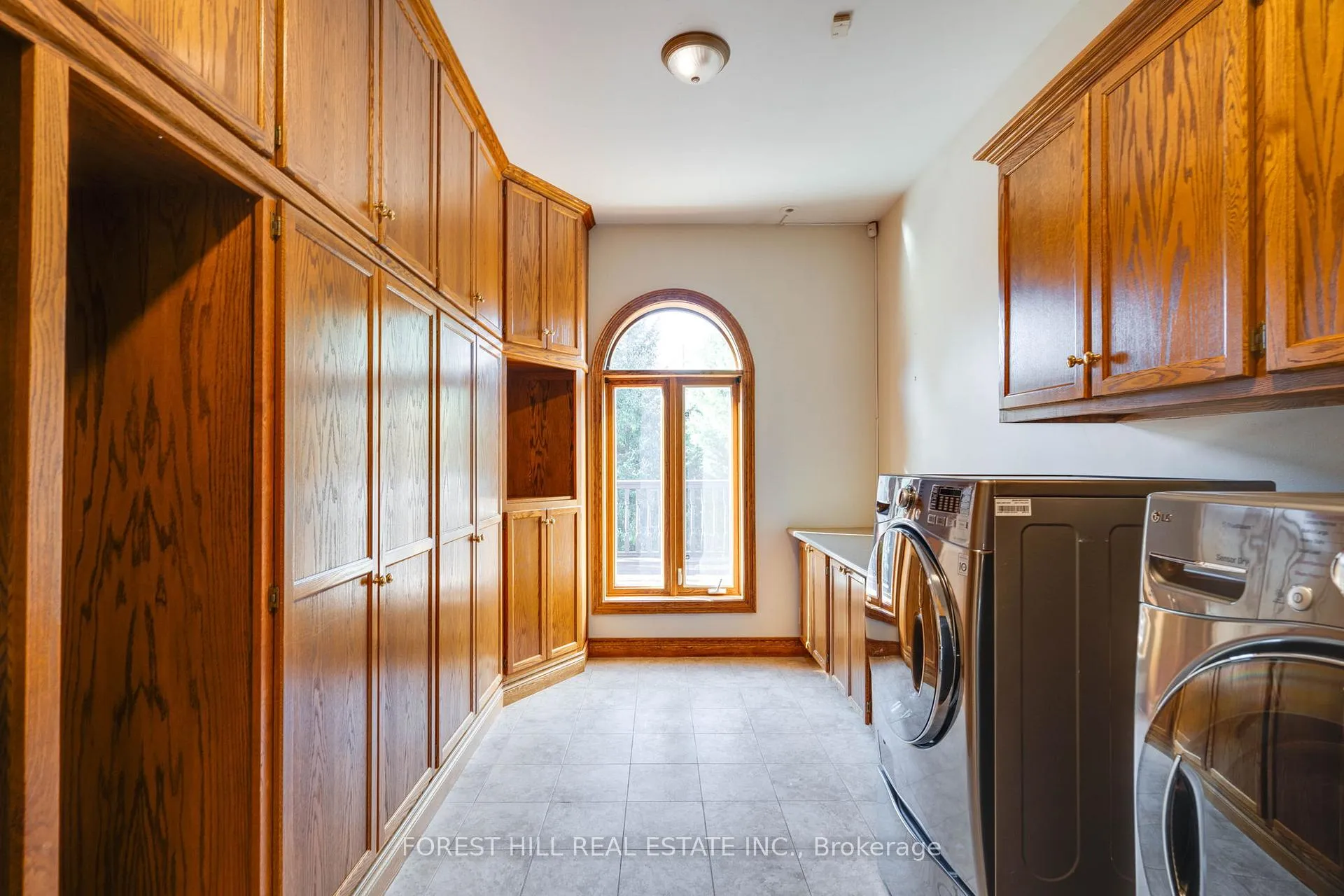 Photo 14 of 2 High Forest Court, Caledon, Palgrave — HOMEH