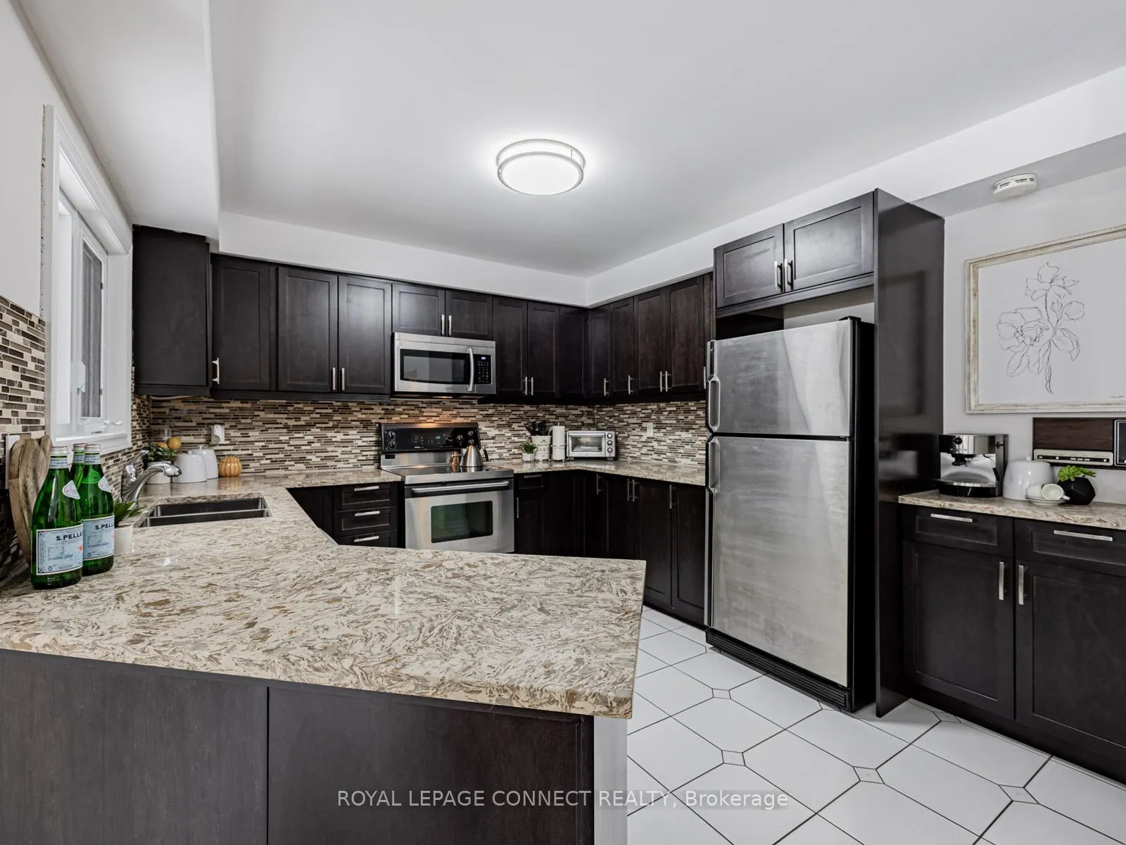Photo 17 of 33 Meekings Drive, Ajax, Central West — HOMEH