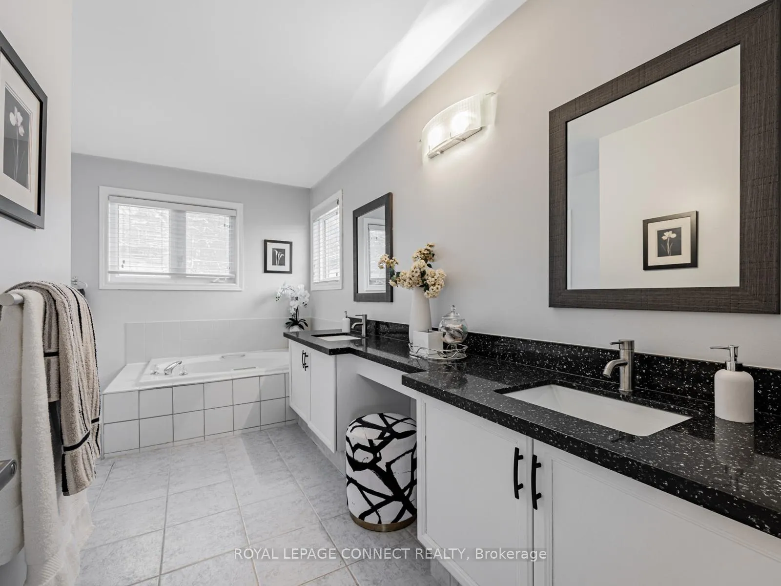 Photo 24 of 33 Meekings Drive, Ajax, Central West — HOMEH