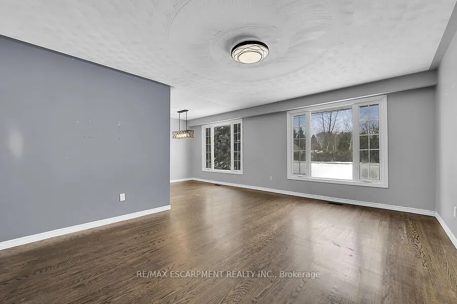 Photo 9 of 56 Parkview Road, Haldimand — HOMEH
