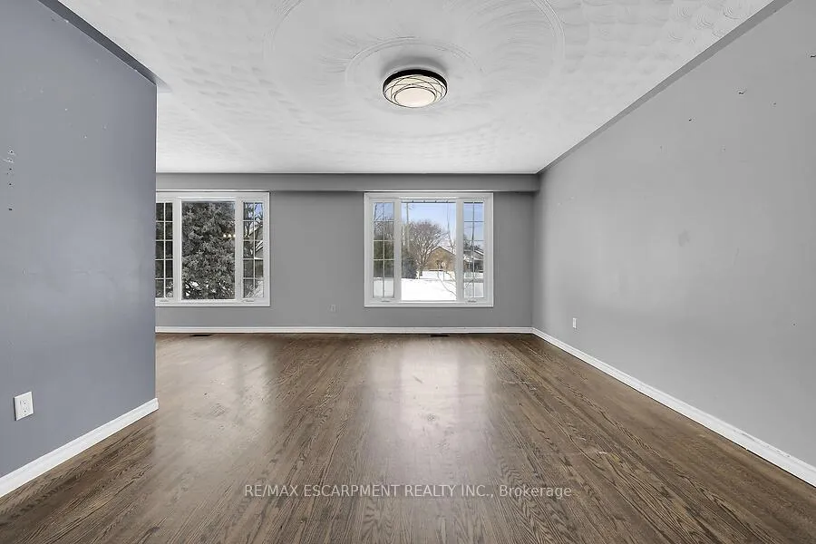 Photo 10 of 56 Parkview Road, Haldimand — HOMEH