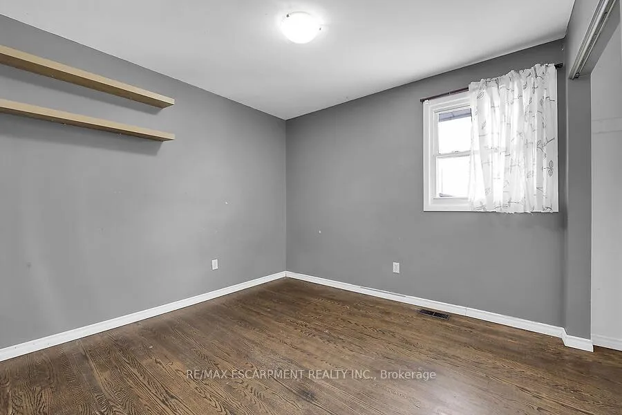 Photo 21 of 56 Parkview Road, Haldimand — HOMEH