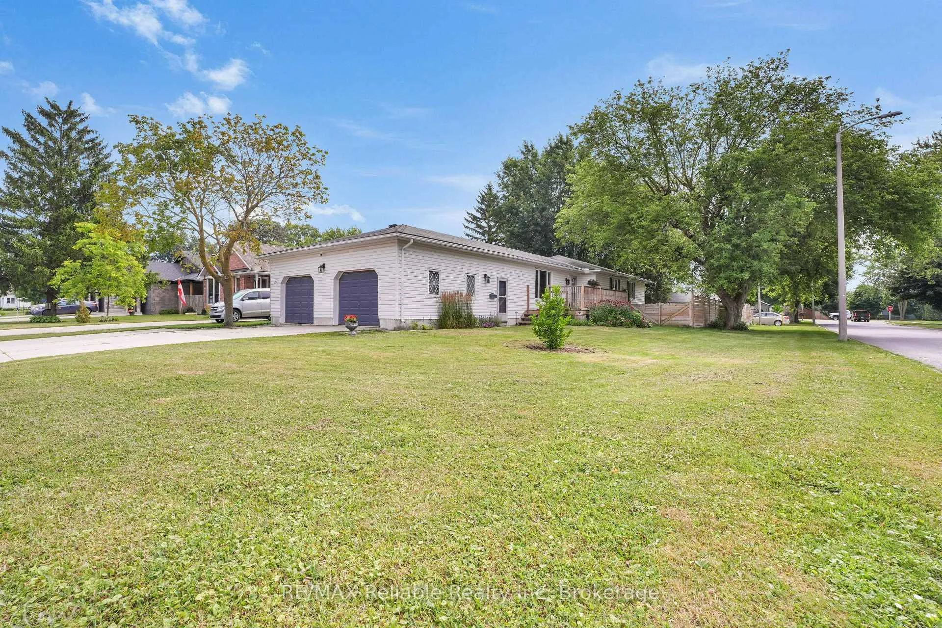 Photo 3 of 164 Sills Street, Huron East, Seaforth — HOMEH